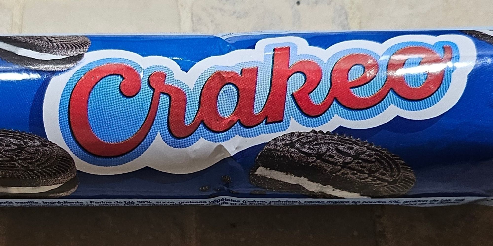 Paquet de biscuits de marque Crakeo.