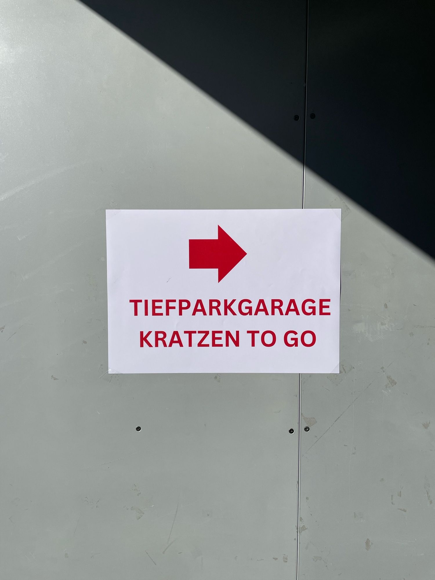 Tiefparkgarage. Kratzen to go.