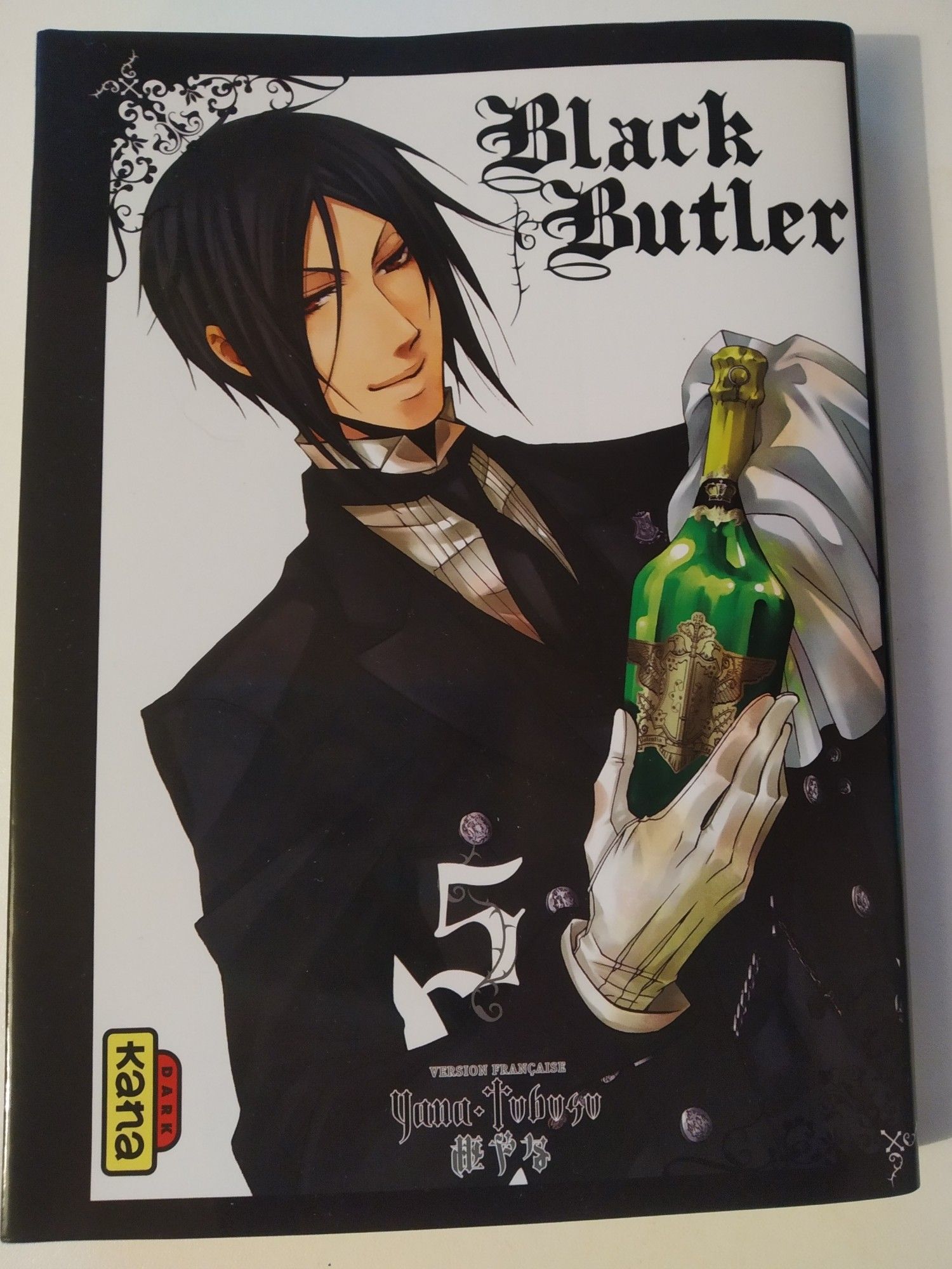 1e de couverture du manga Black Butler tome 5 de Yana Toboso, éditions Kana, 2008