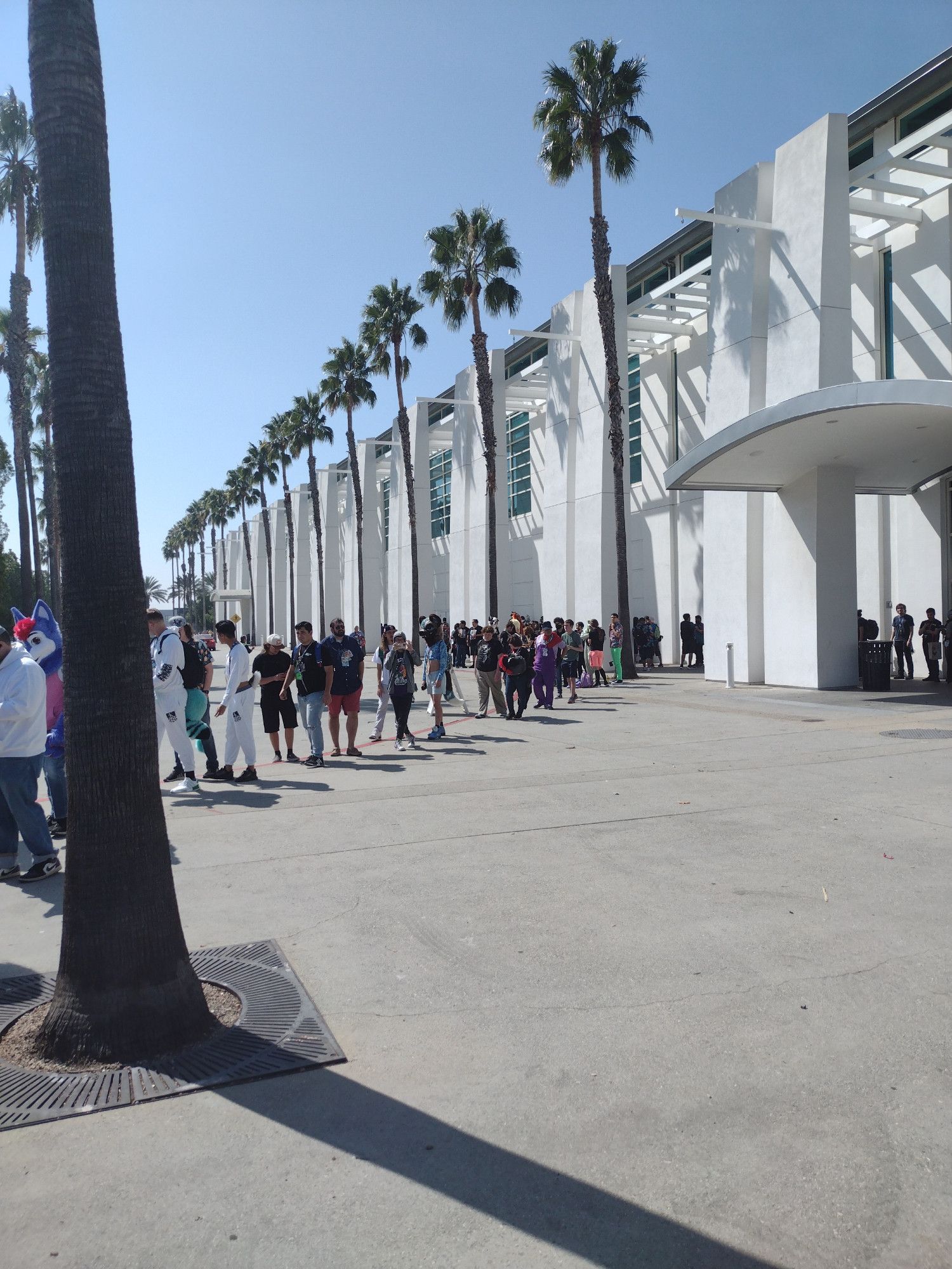 line for registration outside Ontario Convention Center for AFC; the entrance to the con is on the other side of the building.