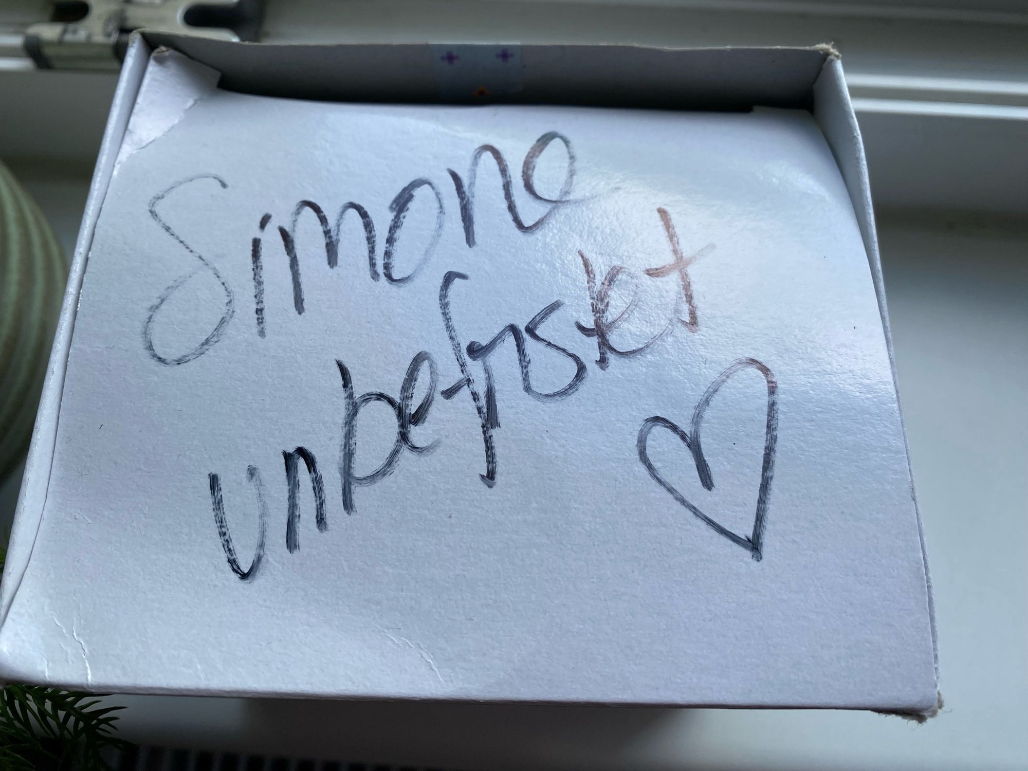 Simone unbefristet und ein Herz.