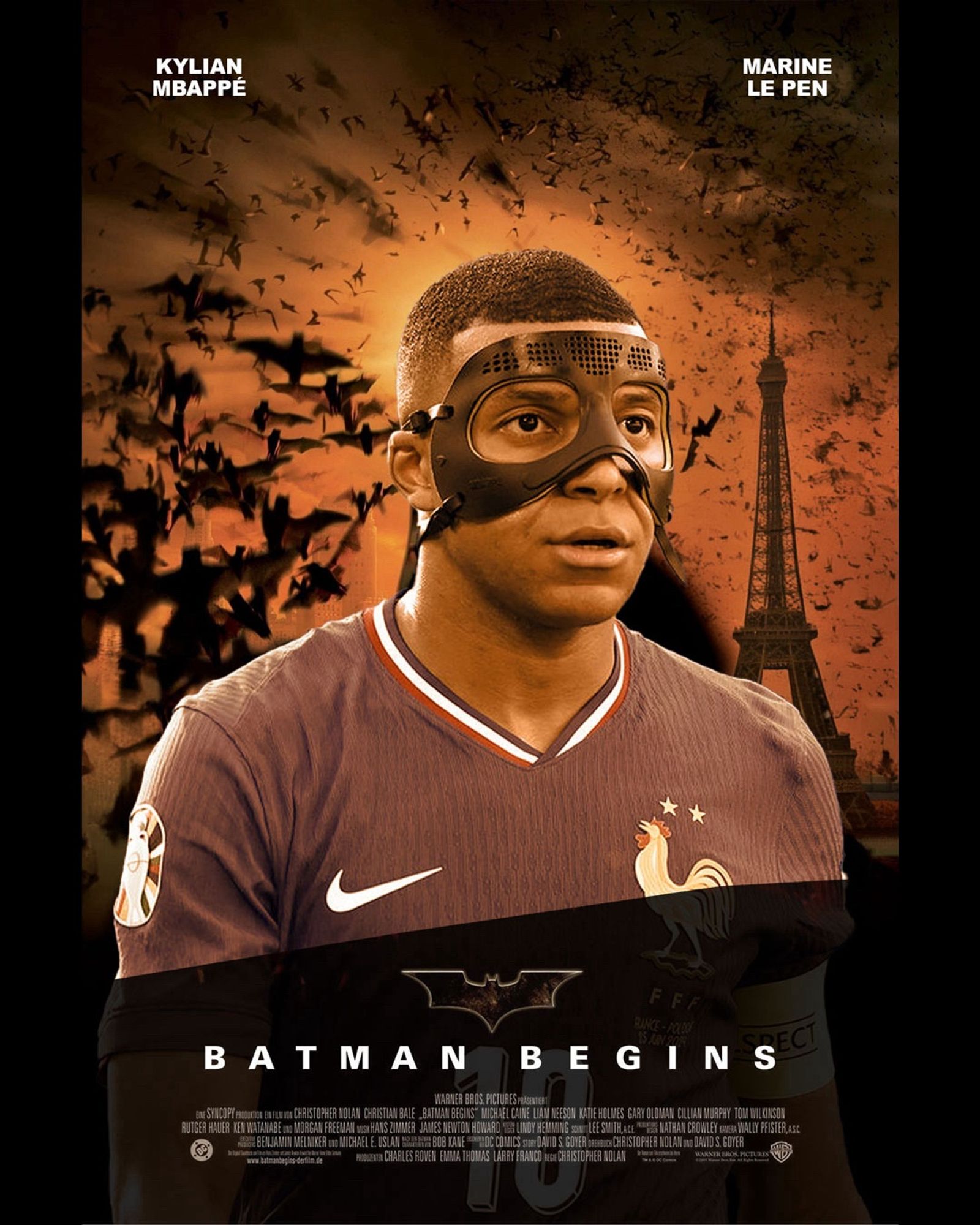 Kylian Mbappé mit schwarzer Nasenschutzmaske im Trikot der französischen Nationalmannschaft, im Stil des Filmposters von “Batman begins”