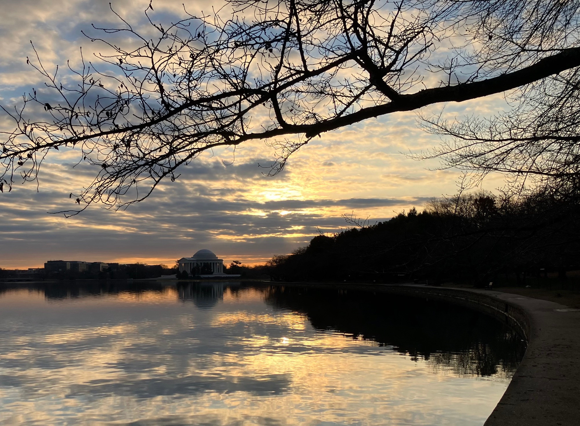 Tidal basin at dawn (Dec 2024)