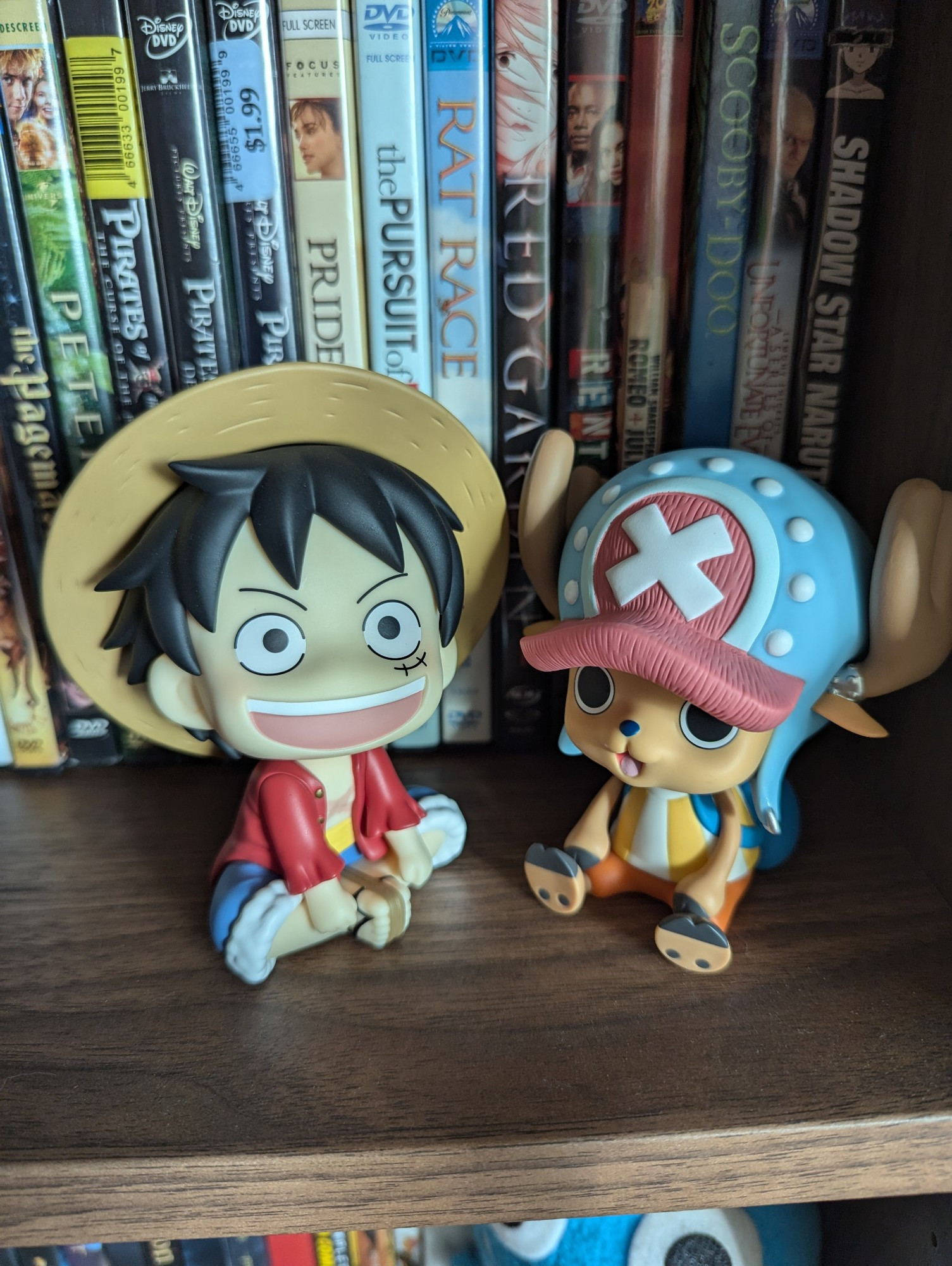 One piece Monkey D. Luffy Tony Tony Chopper look up figures