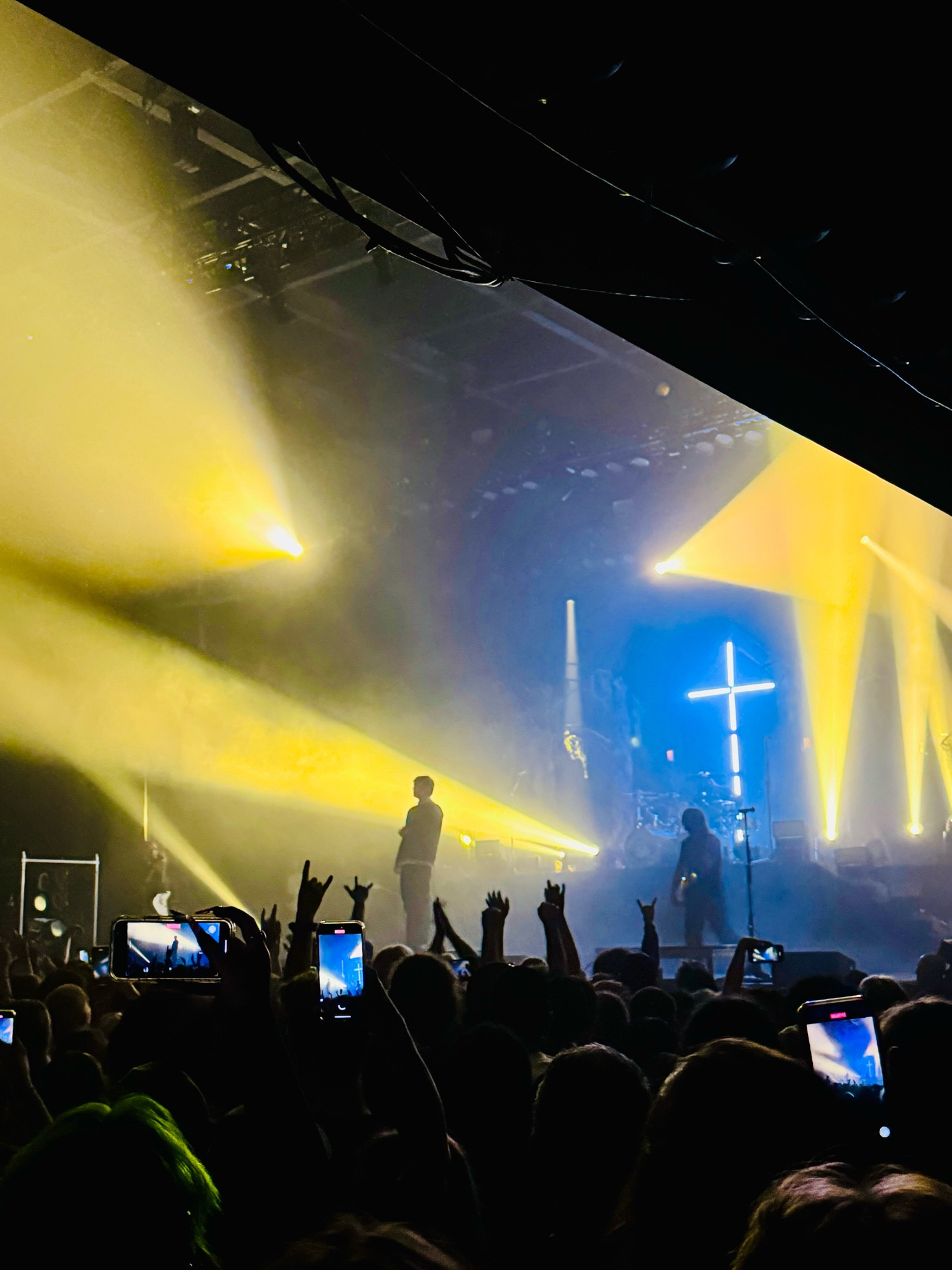 This is a photo of the band Knocked Loose performing live and they, in fact, did not play Sneakernight.