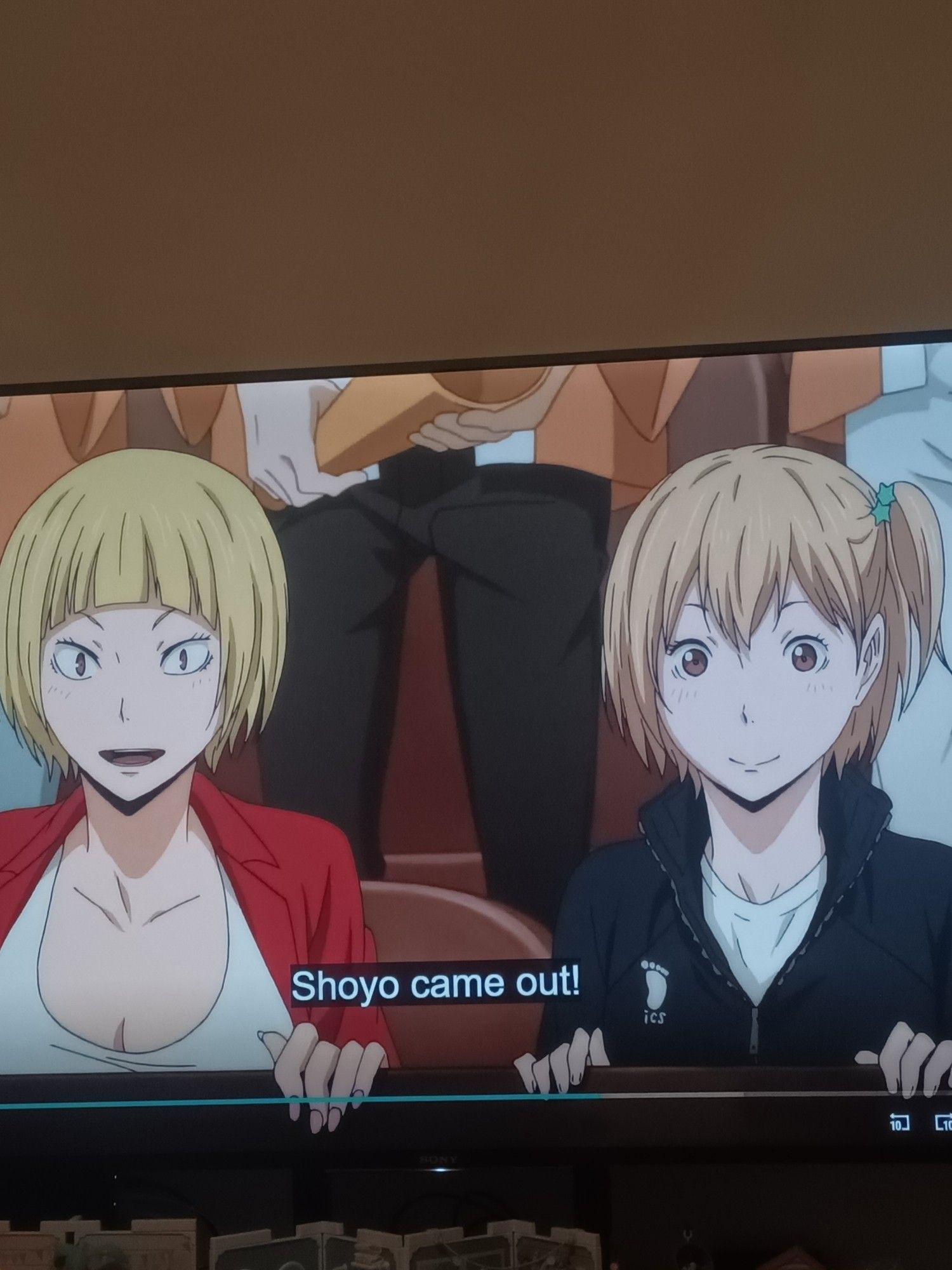 Sarkozy Tanaka (left, hot) and Yachi (right) talking about Shoyo Hinata coming back out on to the court