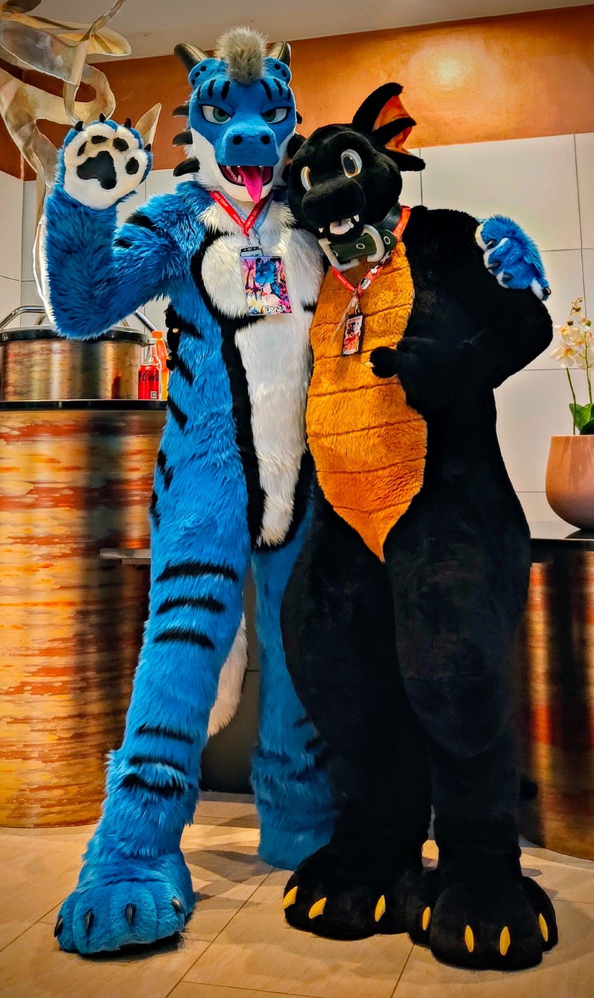 Cute fluffy fursuiters! Danza and Jencen and posing together