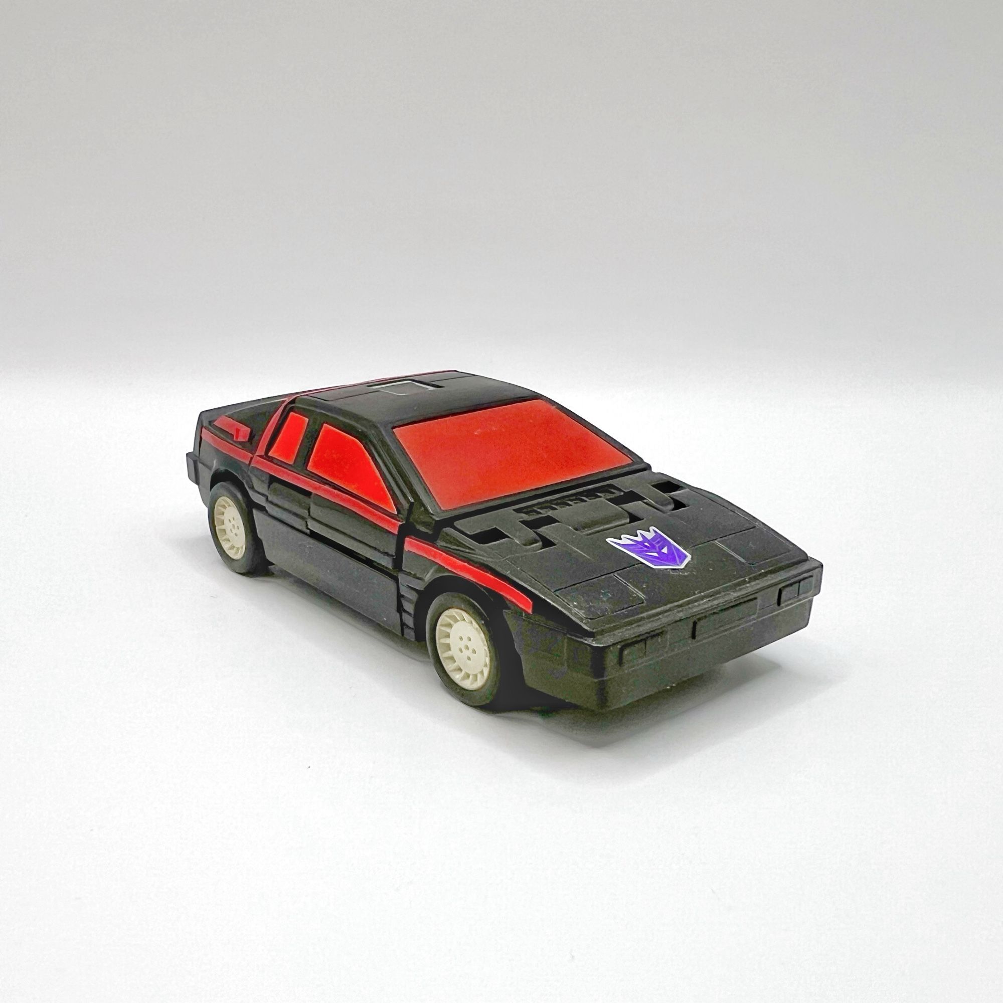 G1 Transformers Runabout in car mode