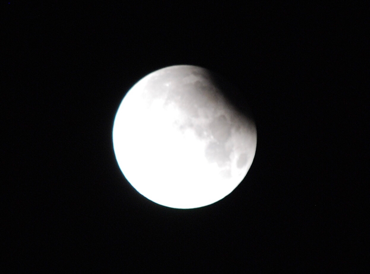 WOWW!!! What a TRULY REMARKABLE: “Partial Lunar Eclipse of the Harvest Full Moon ..” over Barryroe Parish in West Cork, Ireland on 18th September 2024 at 3.44am!