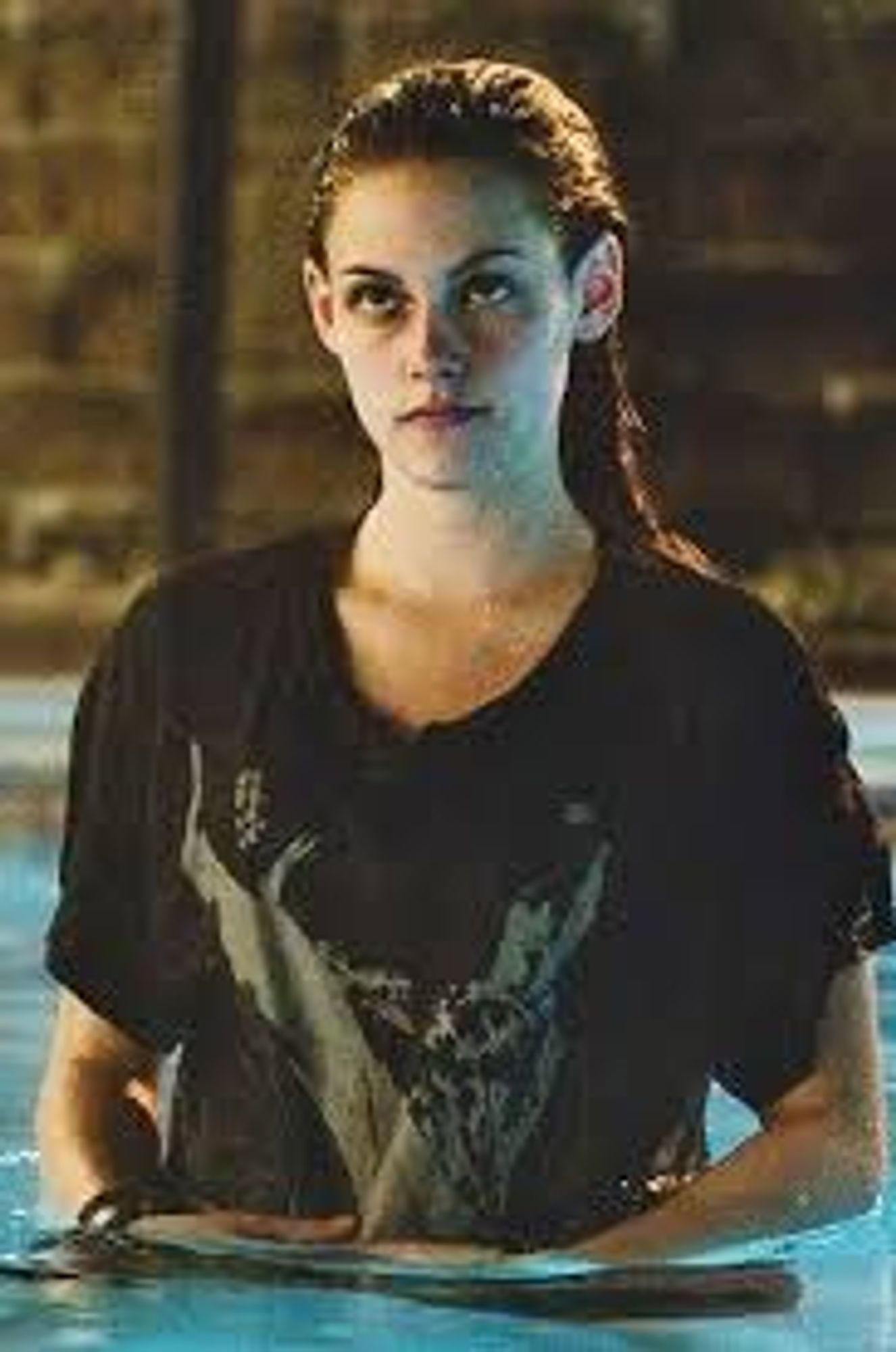 Kristen Stewart as Em in Adventureland.