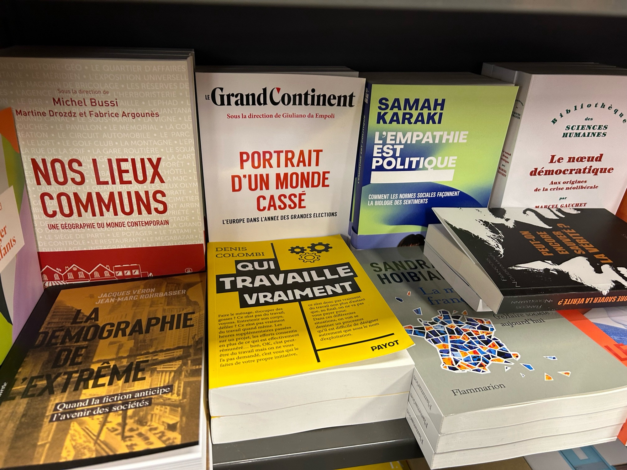 Toujours lui mais à la libraire Compagnie d’Asnieres sur Seine