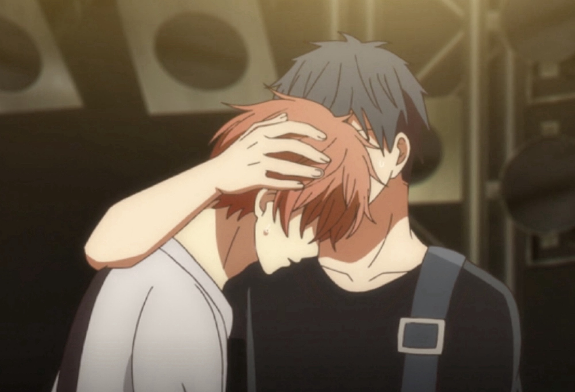 Ritsuka Uenoyama comforting Mafuyu Sato