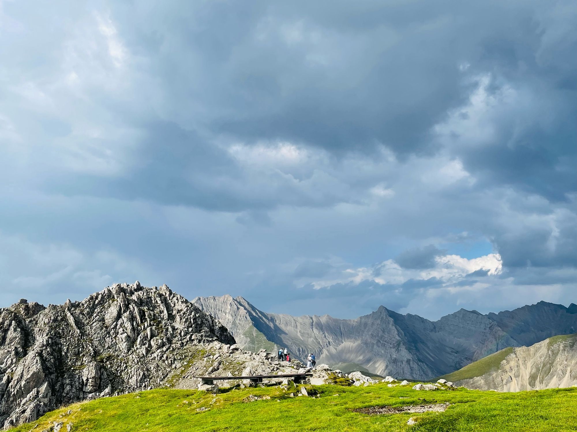 View of the mountain peaks.