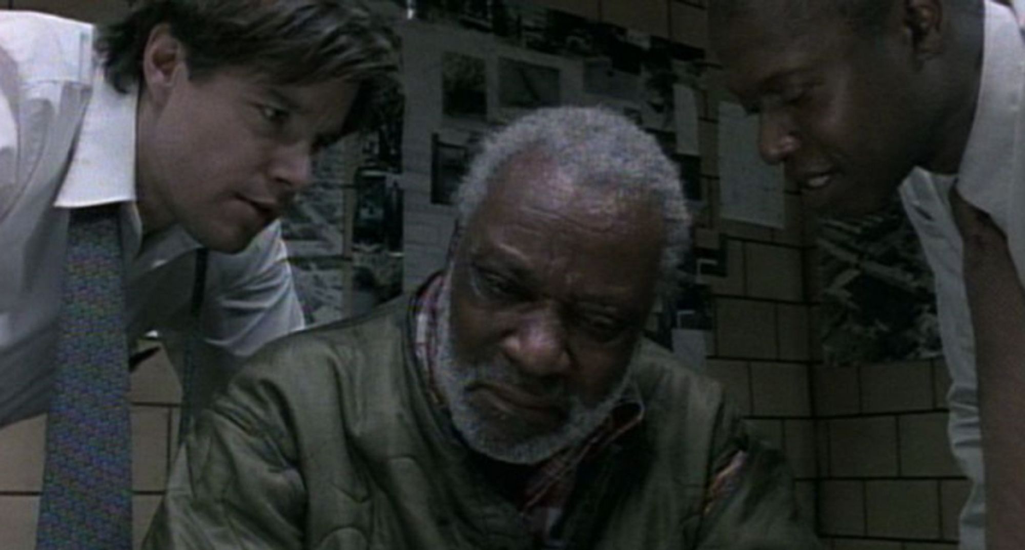 Bayliss and Pembleton question the Araber in the "Three Men and Adena" episode of Homicide, Life on the Street