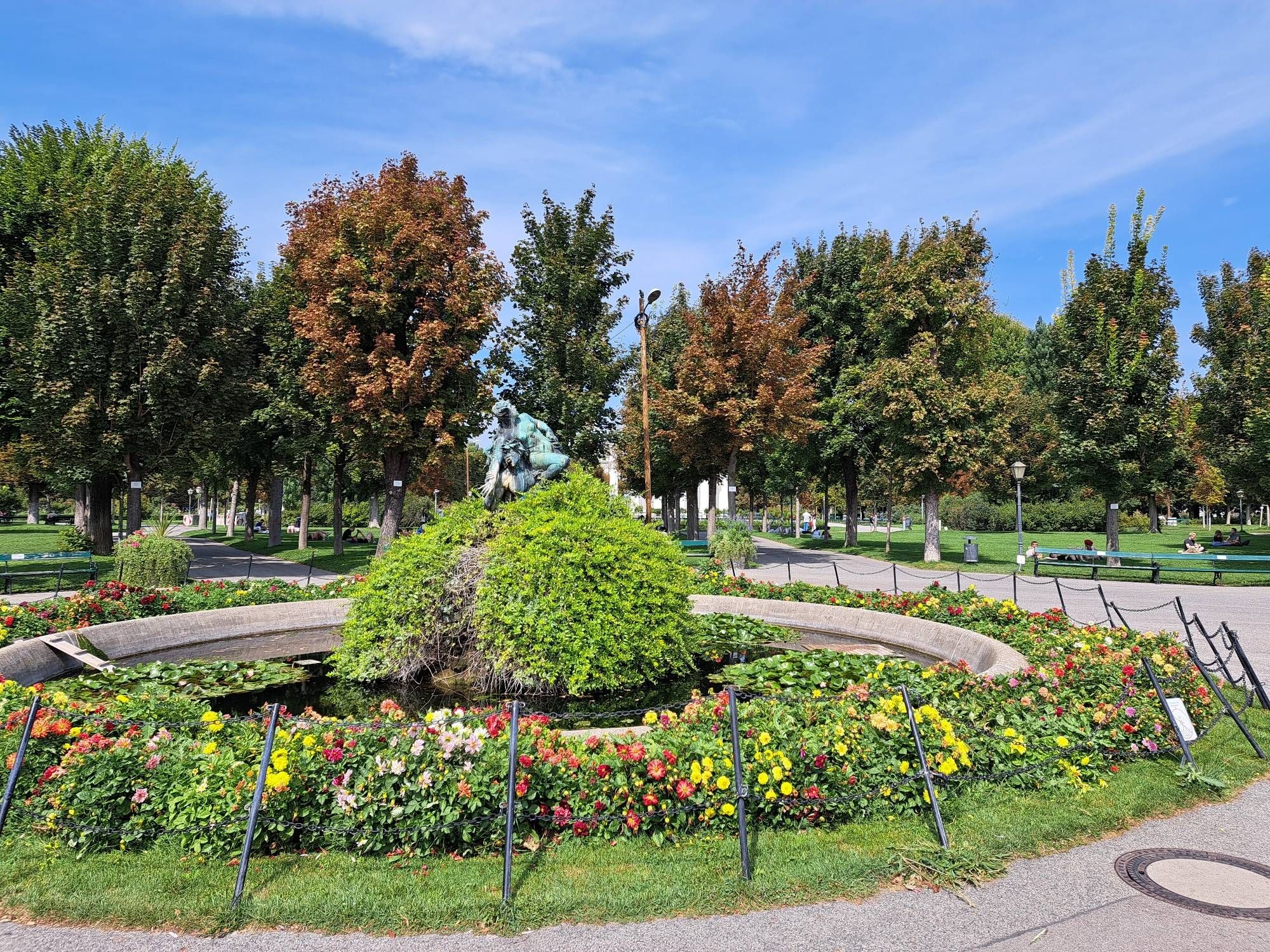 Brunnen im Volksgarten