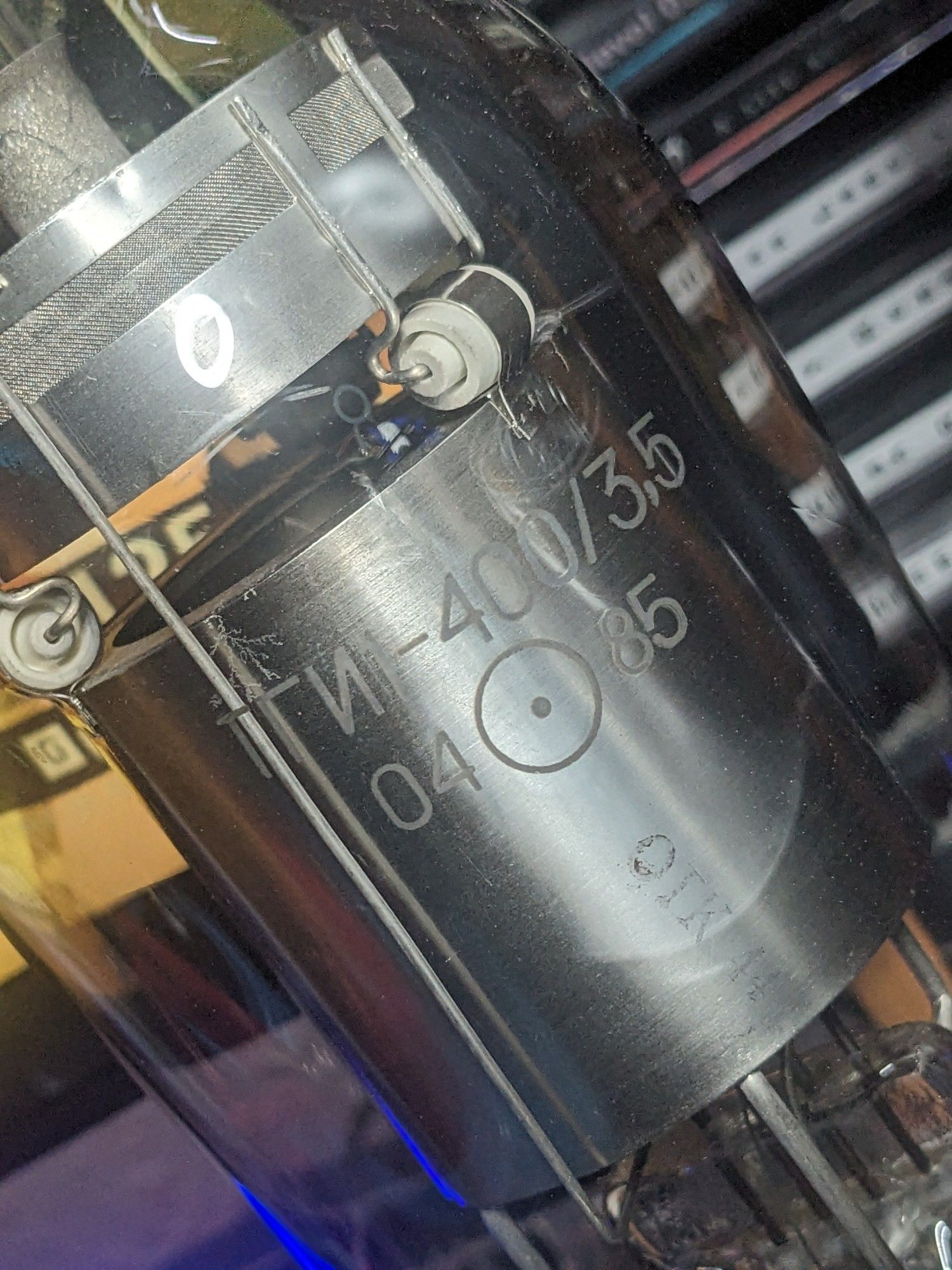 Photo of markings on a TGI1-400/3.5 hydrogen thyratron manufactured in April of 1985 in USSR.