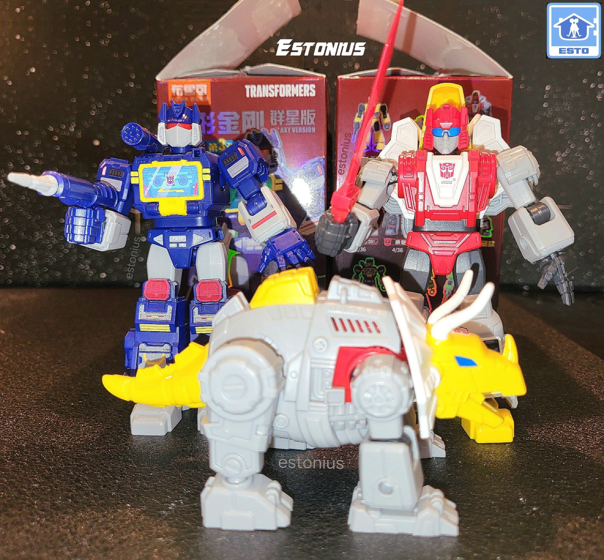 My 2nd and 3rd Blokees' Transformers' Galaxy Version action figure model kits [Superior Soundwave being the 1st!].

I avoided the blind boxes and specifically purchased Soundwave about a month ago, and did the same recently with Slag [robot form].

However, I wanted to get at least 1 blind box for fun, which luckily resulted in Slag [triceratops dinosaur form!].

Now, I have my 3 favourite Blokees' Transformers' Galaxy Versions. =)

I love the G1 mini version design details and colours of these Blokees' Transformers' Galaxy Version model kits!

Meta Tags: #G1 #G1Transformers #TransformersG1 #Generation1 Generation 1 #GenerationOne Generation One #タカラ #サイバトロン #Cybertrons #オートボット #Autobots #Takara #Tomy #TakaraTomy #Hasbro #MarvelProductions Marvel Productions #Sunbow #SunbowProductions Sunbow Productions , #東映アニメーシ #ToeiAnimation #東映 #Toei Toei Animation