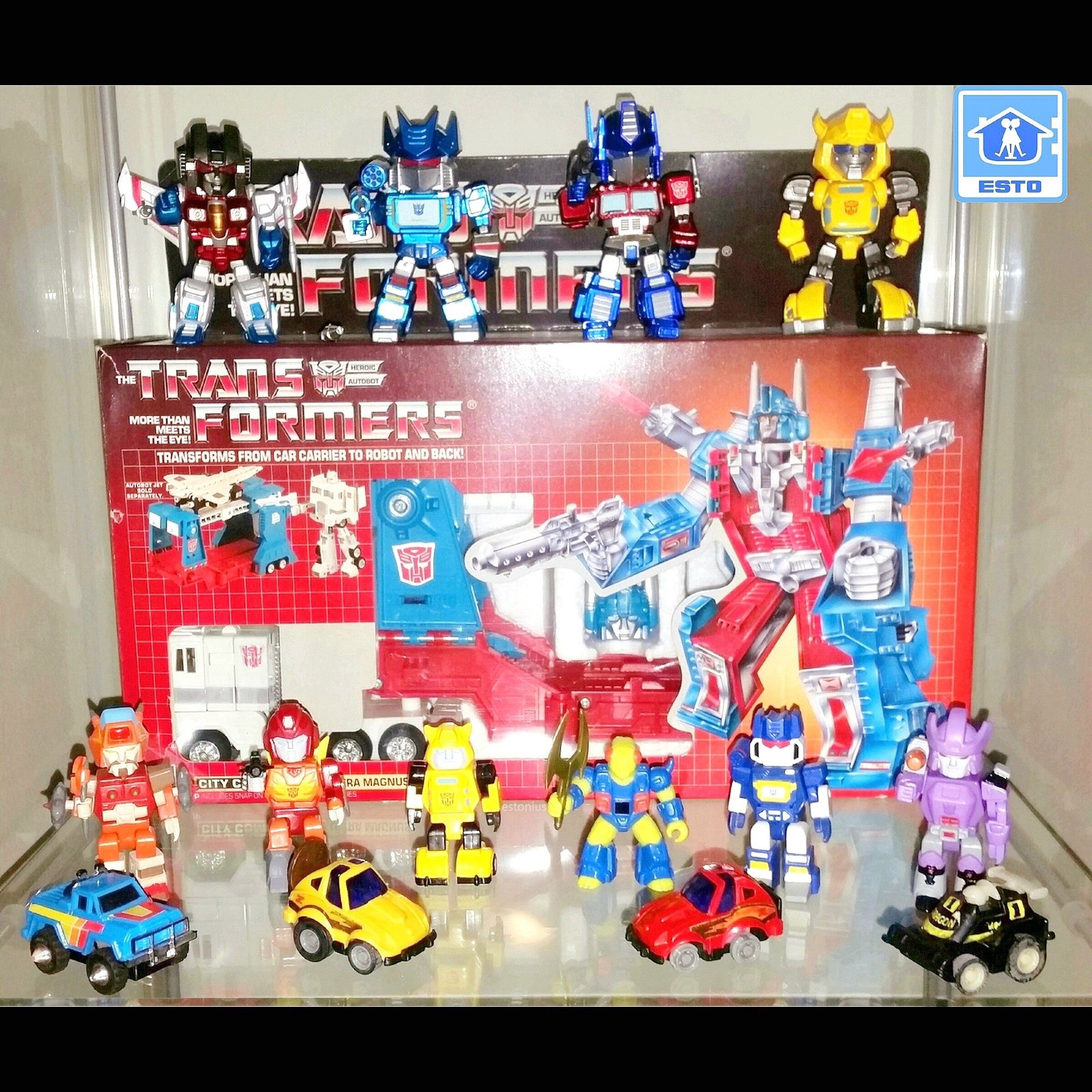 Includes my boxed and complete G1 Ultra Magnus [1986].