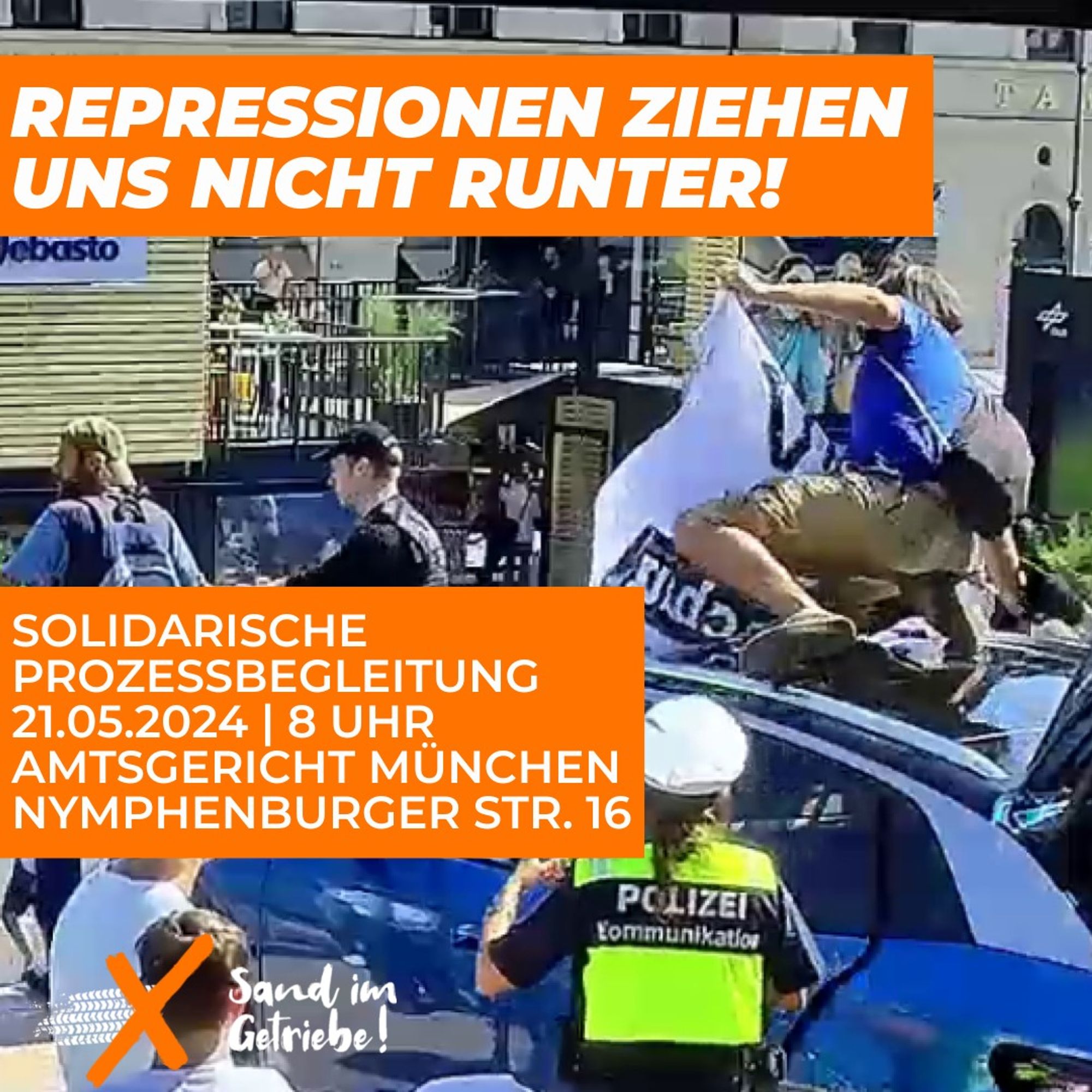 Aktivist besteigt ein Autodach eines Show-Wagens am VW Stand auf der IAA (Internationalen Automobil Ausstellung).
Text: "Repressionen ziehen uns nicht runter!", "Solidarische Prozessbegleitung 21.05.2024, 8 Uhr, Amtsgericht München Nymphenburger Straße 16"