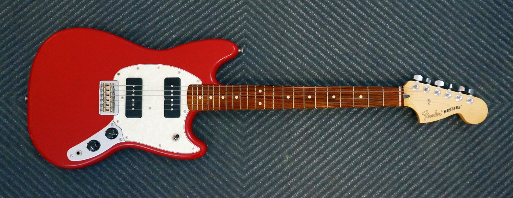 Fender Mustang P90 Dakota Red