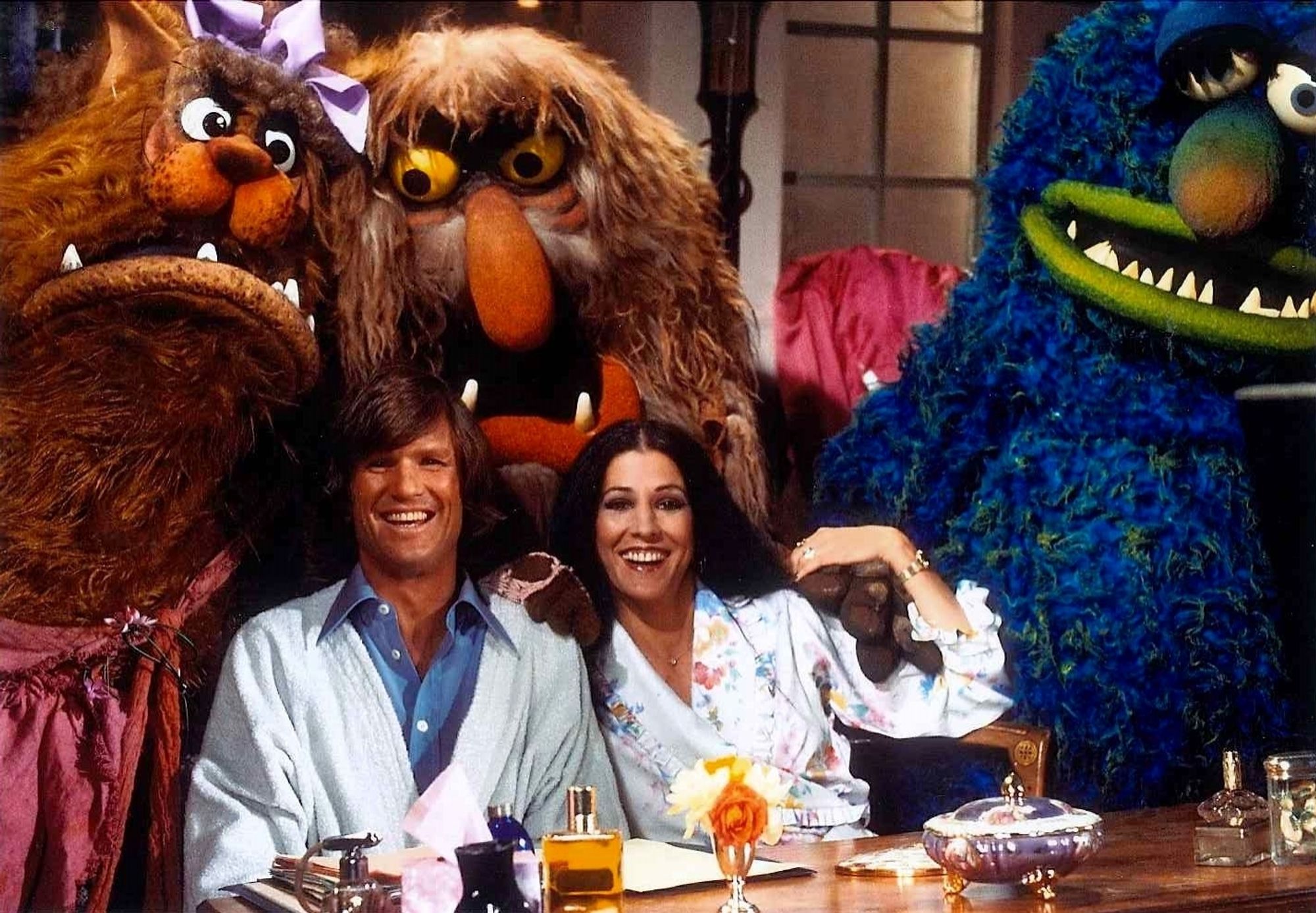 Kris Kristofferson, Rita Coolidge, and some big Muppets