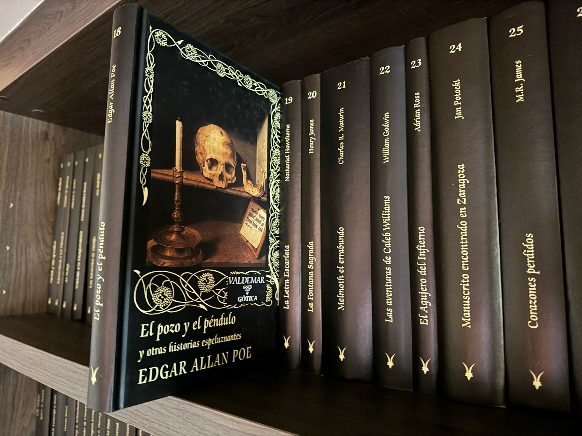 El pozo y el péndulo y otras historias espeluznantes, de Edgar Allan Poe, destacado. 