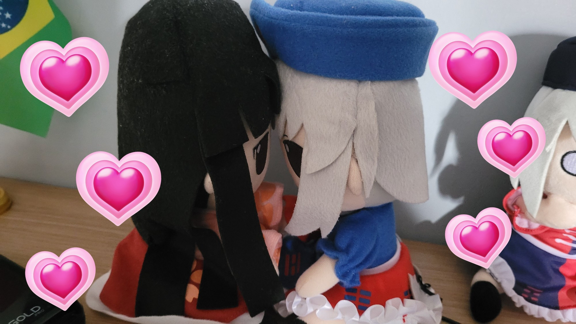 Eirin Fumo ans Kaguya Fumo looking at each other passionately 