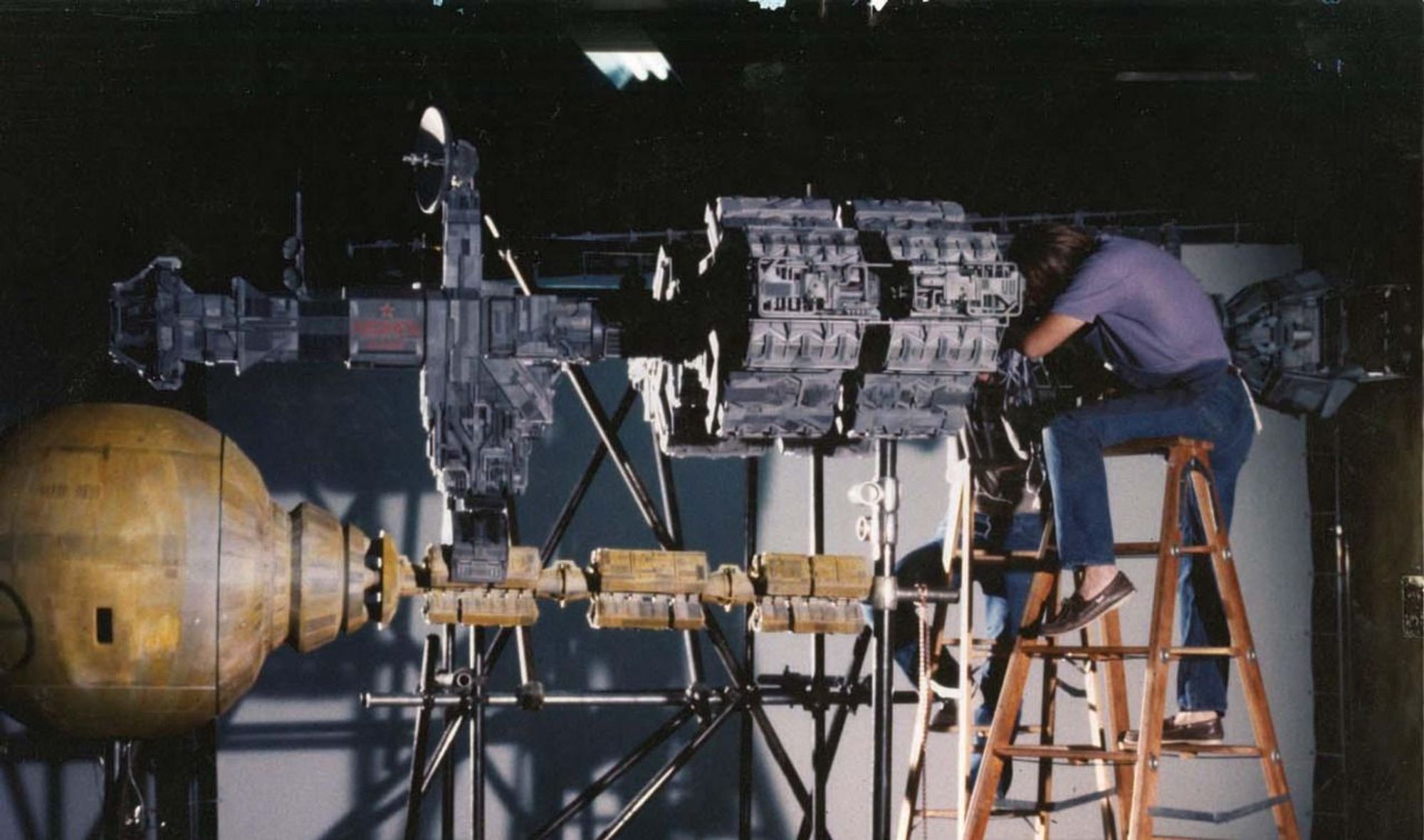 The Discovery One and Leonov filming miniatures.