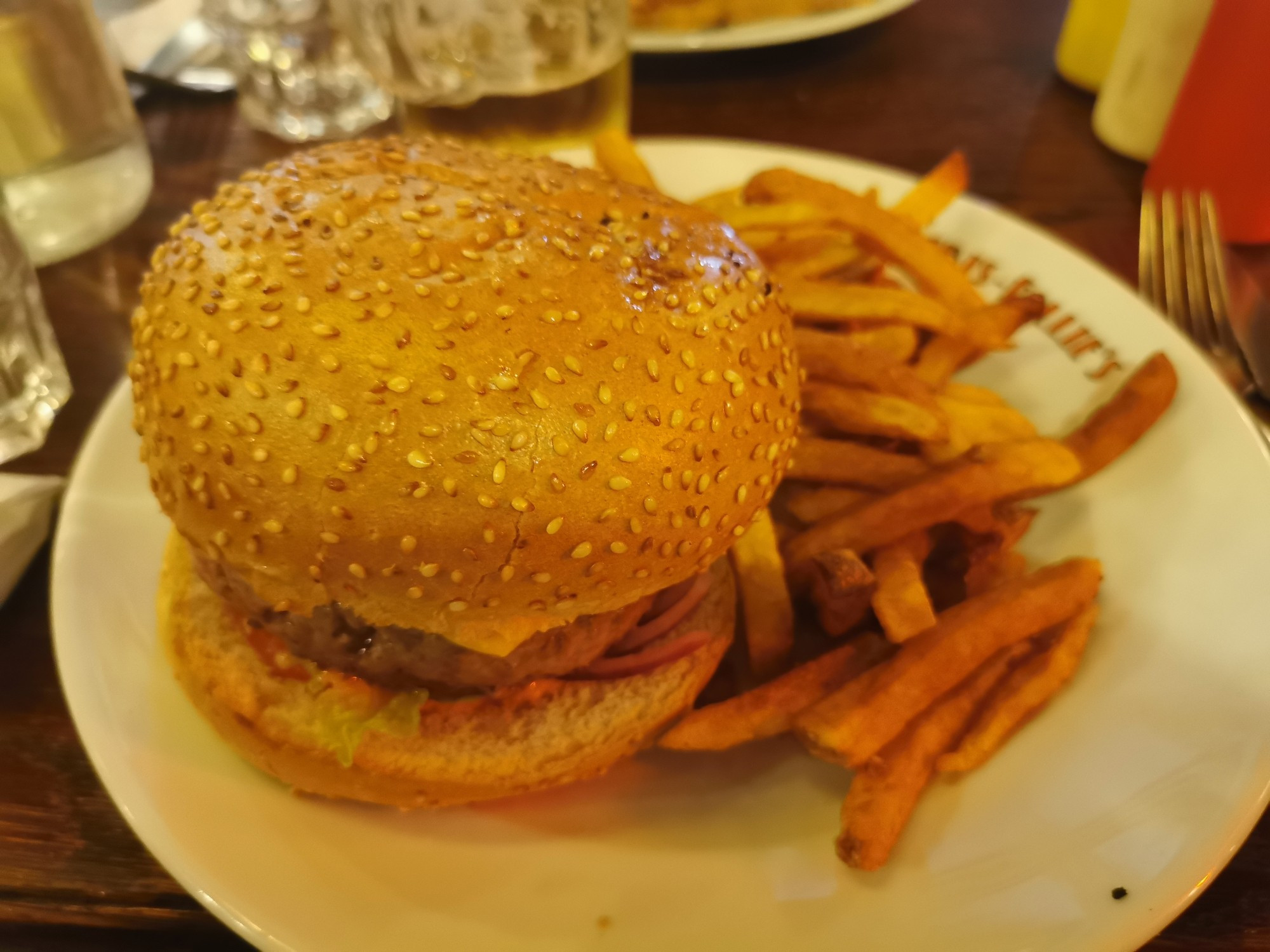 Burger au fromage français