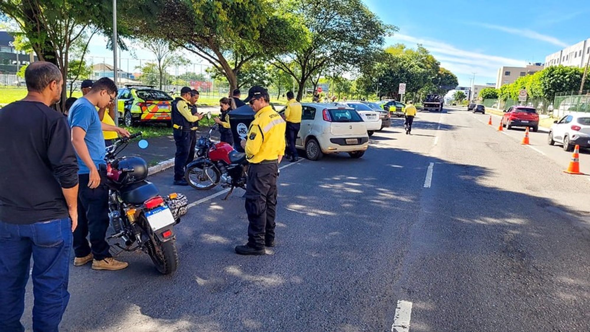 Atenção, motoristas: fiscalização com cobrança de CRLV atualizado começa nesta terça (1º/10)