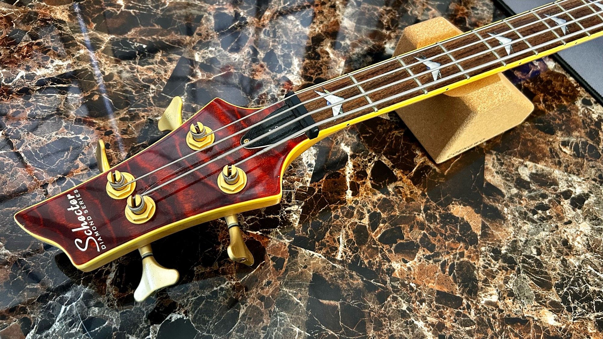 The headstock of the bass