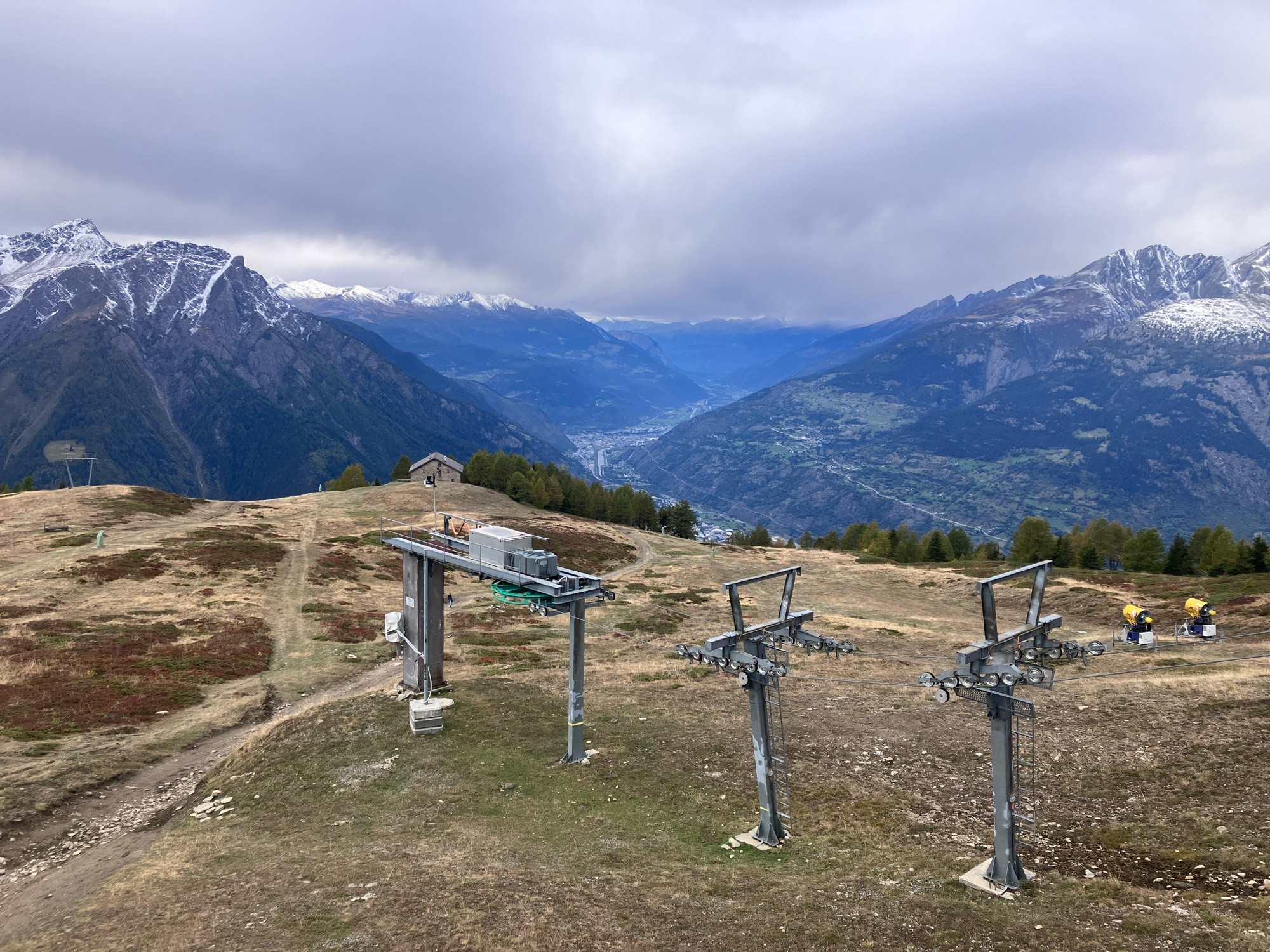 Aussicht vom Rest. Fleschboden auf dem Rosswald Richtung Oberwallisser Rhonetal