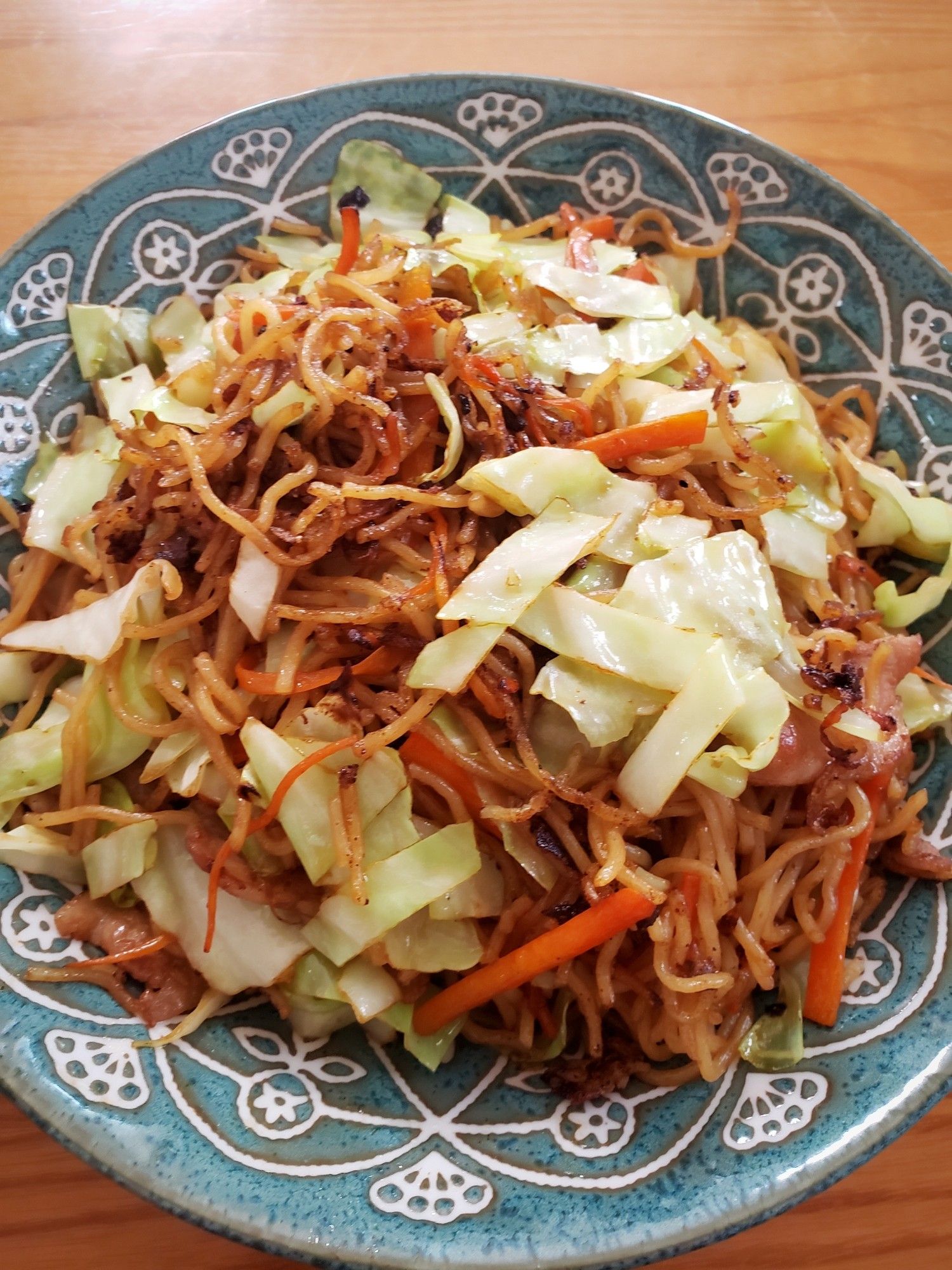 １人分ずつ作って香ばしい屋台の焼きそばみたいに出来て満足👌