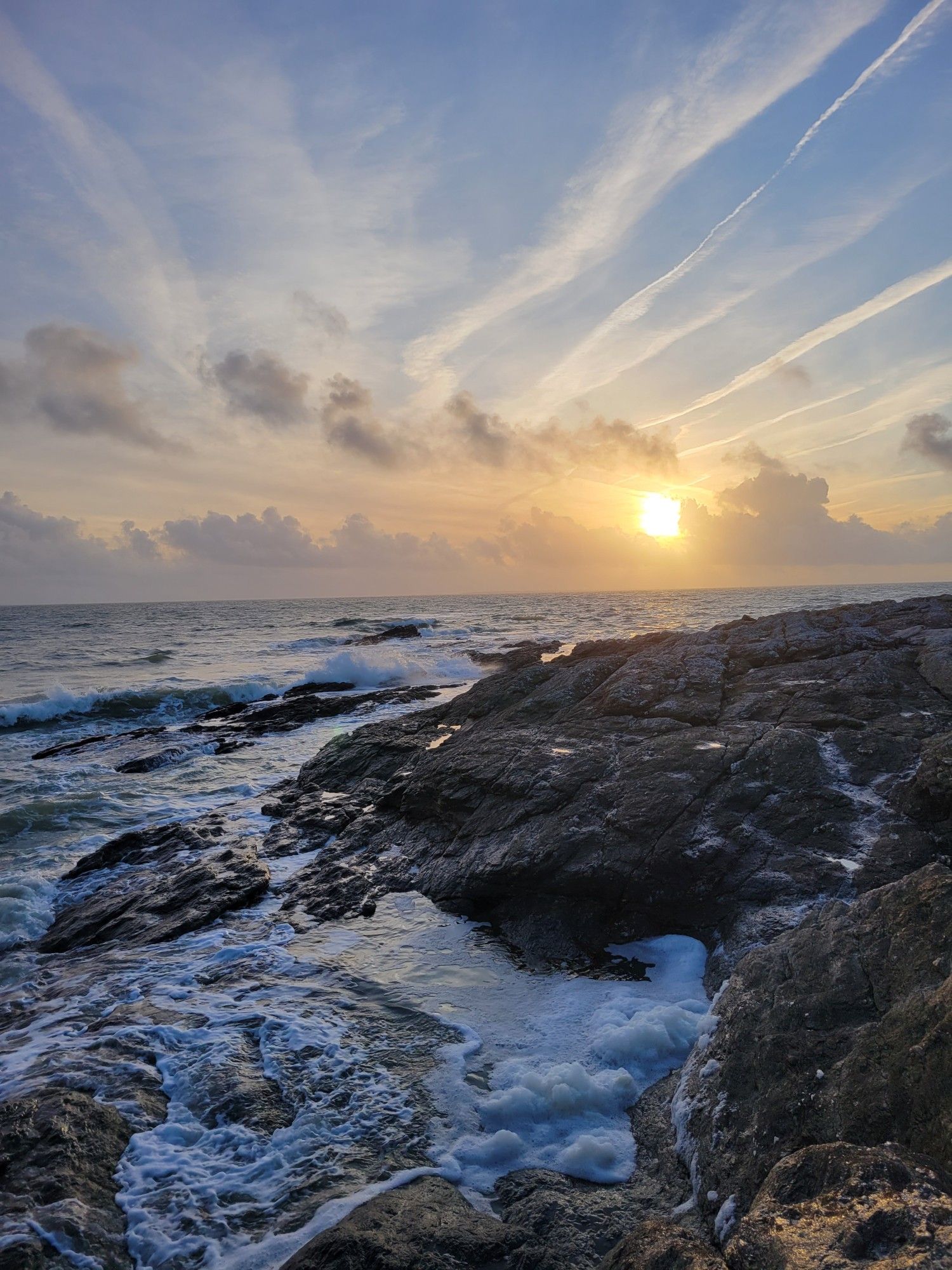 ciel de fin d'après-midi à Saint Gildas de Rhuys en hiver