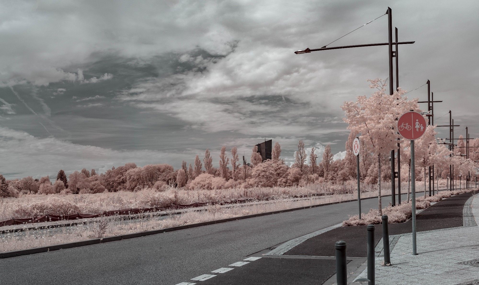 Frankfurt in infrared 620nm