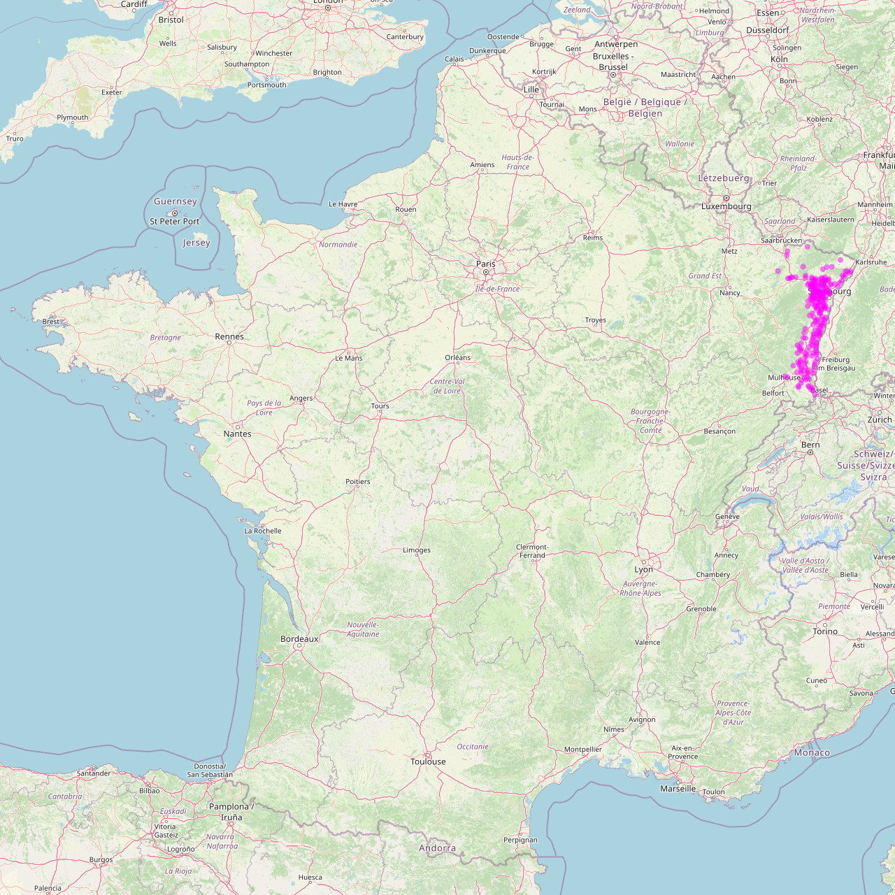 Carte de France montrant les communes dont le nom comporte un élément finissant en “heim” (extrêmement concentré sur l'Alsace)