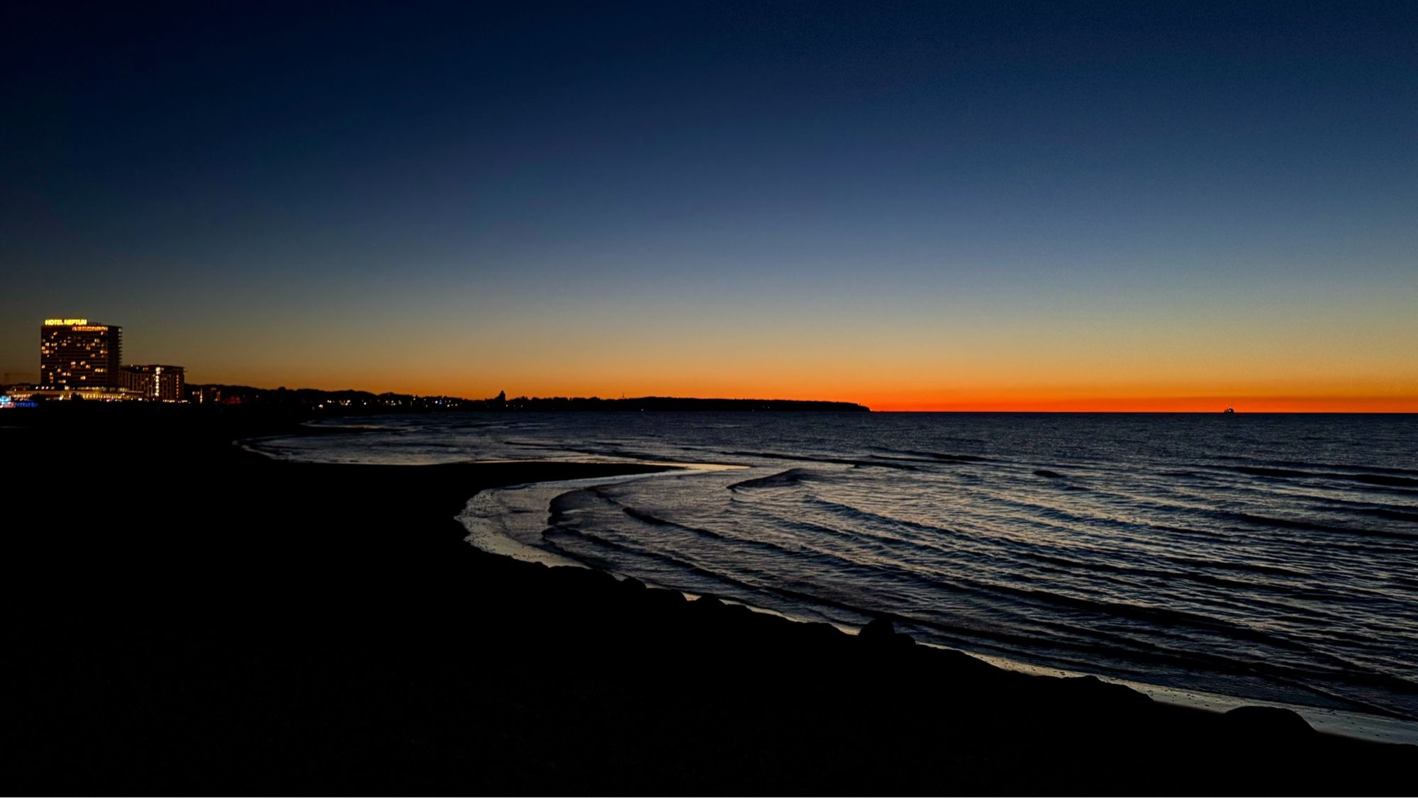 Sonnenuntergang über Warnemünde