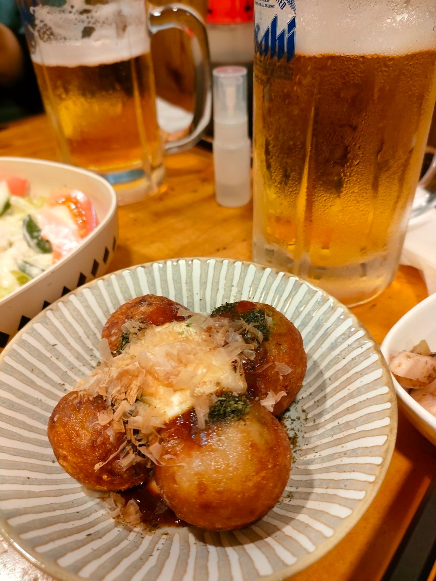 生ビール、たこ焼き