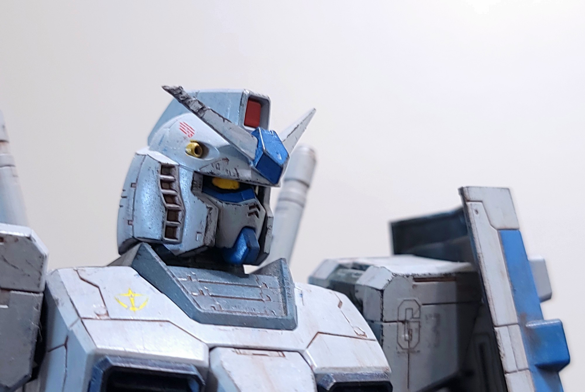 MG RX-78-2 Gundam Ver. O.Y.W. hand painted into RX-78-3 G3 Gundam. This is a close-up of the head.