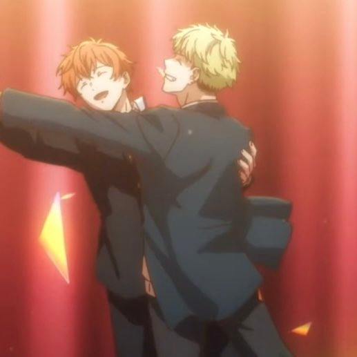 A screencap from given to the ocean movie of  Mafuyu and yuki dancing