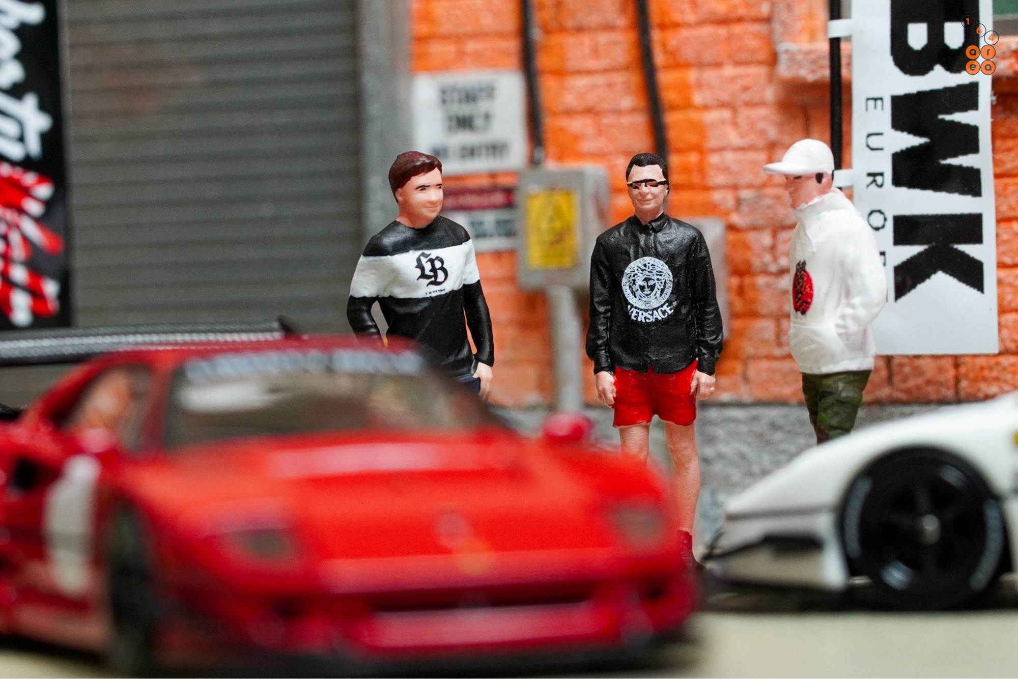 3 males and LB-WORKS Ferrari F40 cars by INNO64 in 1:64 scale with 1:64 figure on AREA 164