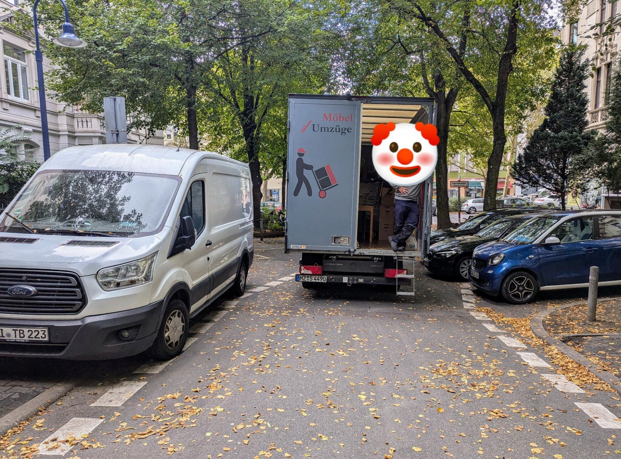 LKW blockiert die Fahrradstraße