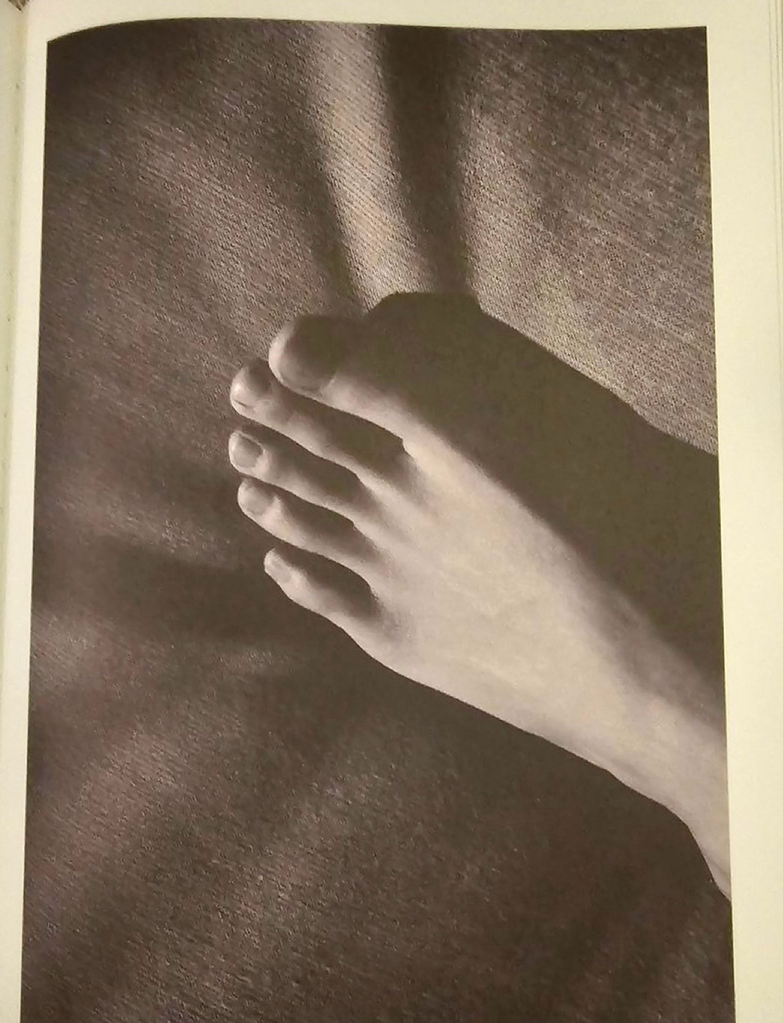 A photo of Taehyung’s foot