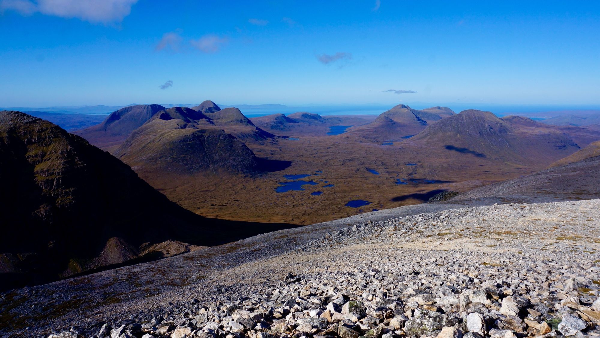 View north from the summit of Ruadh-stac Mòr (Beinn Eighe)