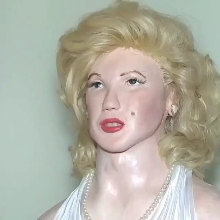 O que era pra ser a estátua de cera da Marilyn Monroe