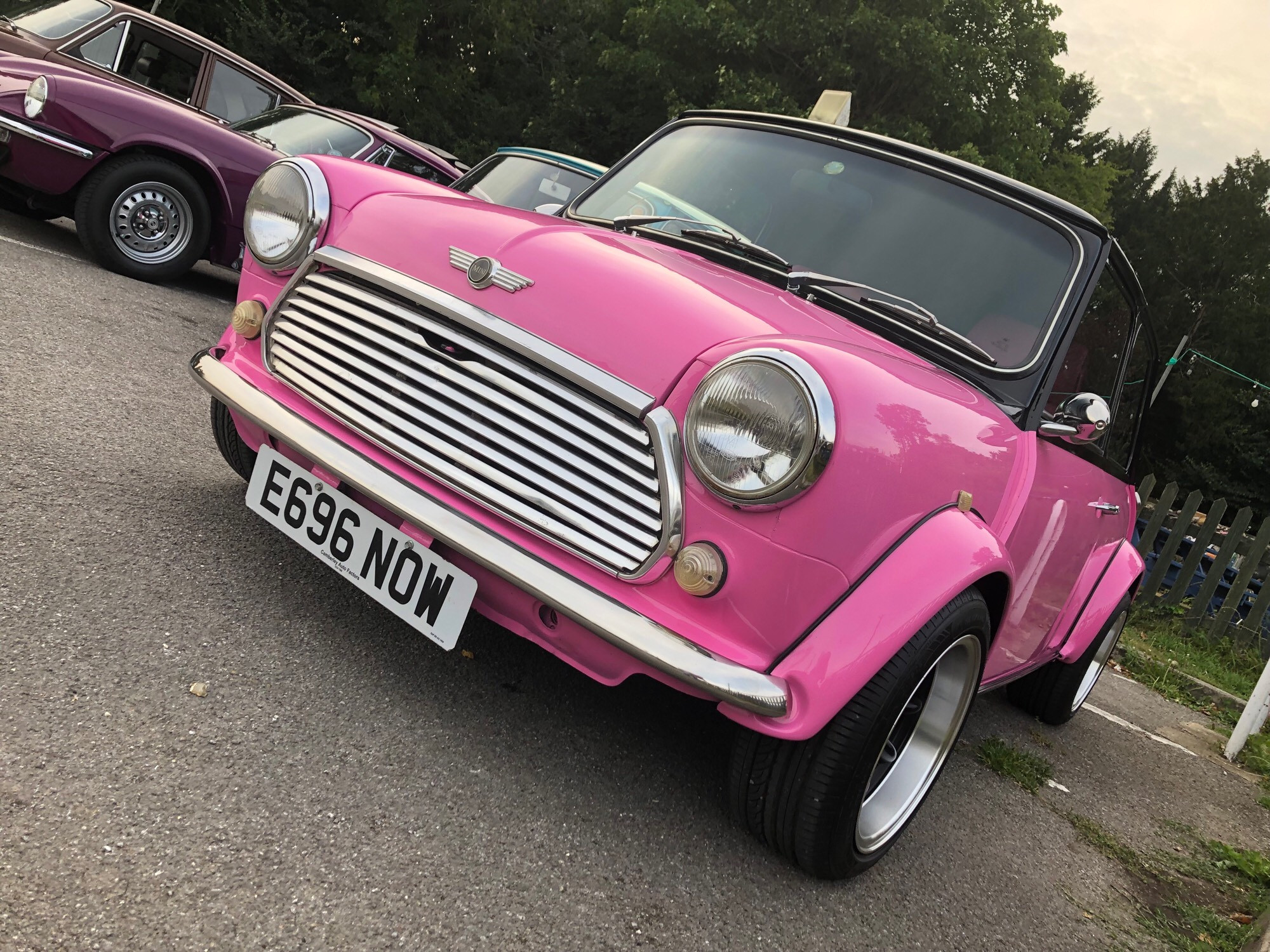 Welcome to #minimonday with this very pinky and perky Mini 1000. Are you brave enough to venture out in such a brightly coloured Mini? We would - http://miniphernalia.co.uk