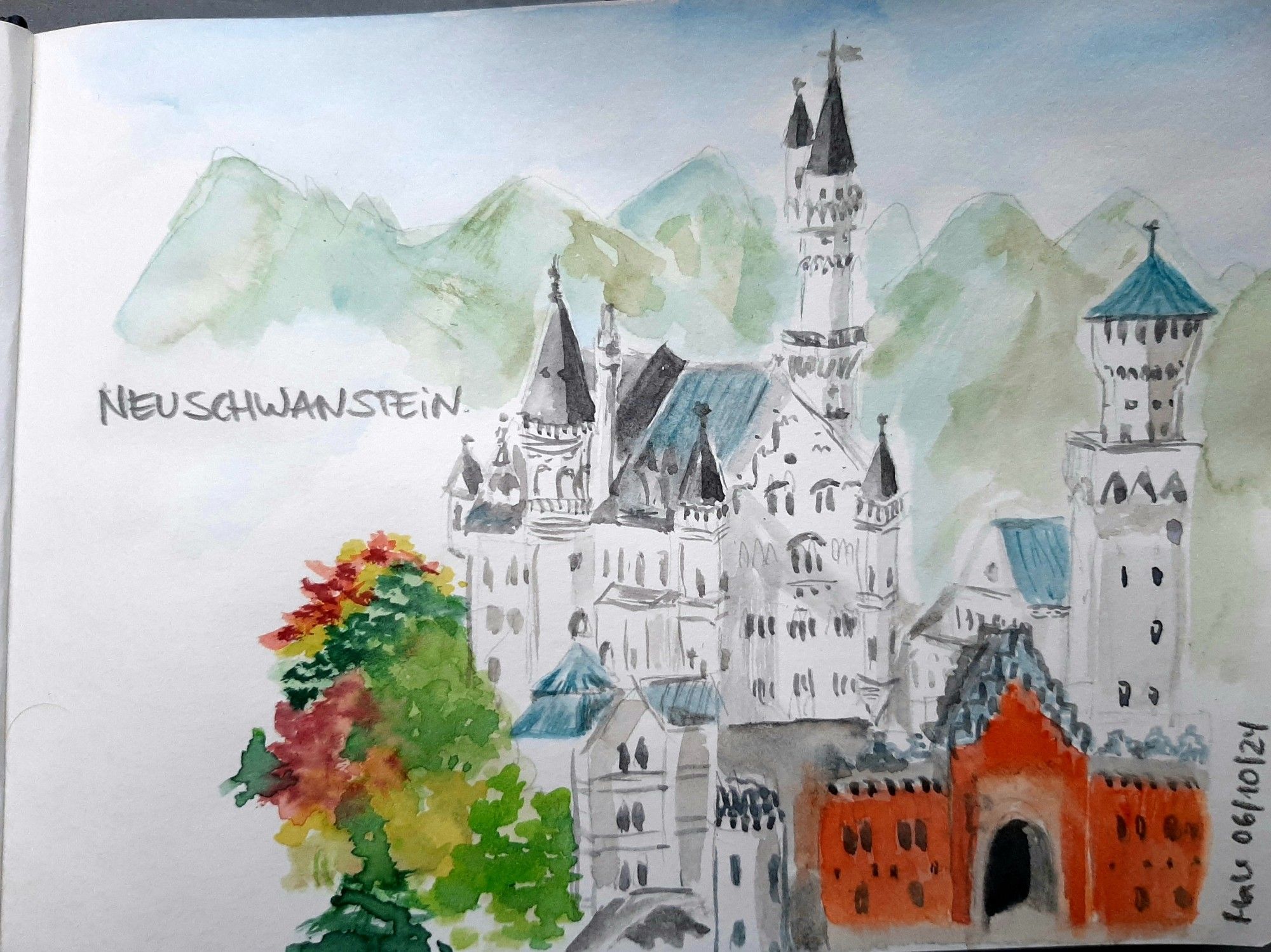 Aquarell.  Schloss Neuschwanstein. Im Hintergrund Berge, bunt gefärbte Bäume links vom Schloss.