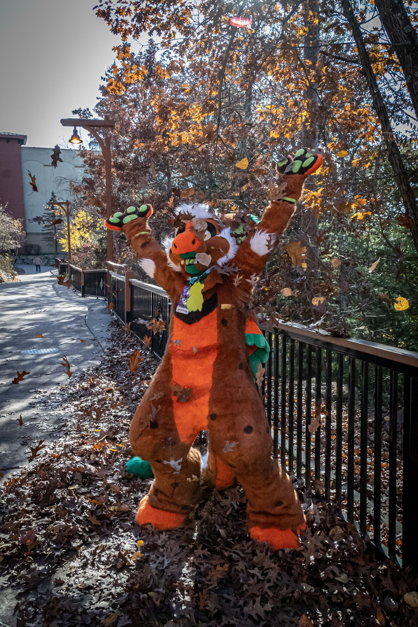 Nutmeg A Carrot Cake themed Dutch Angel Dragon Fursuiter Throwing leaves over Themselves!