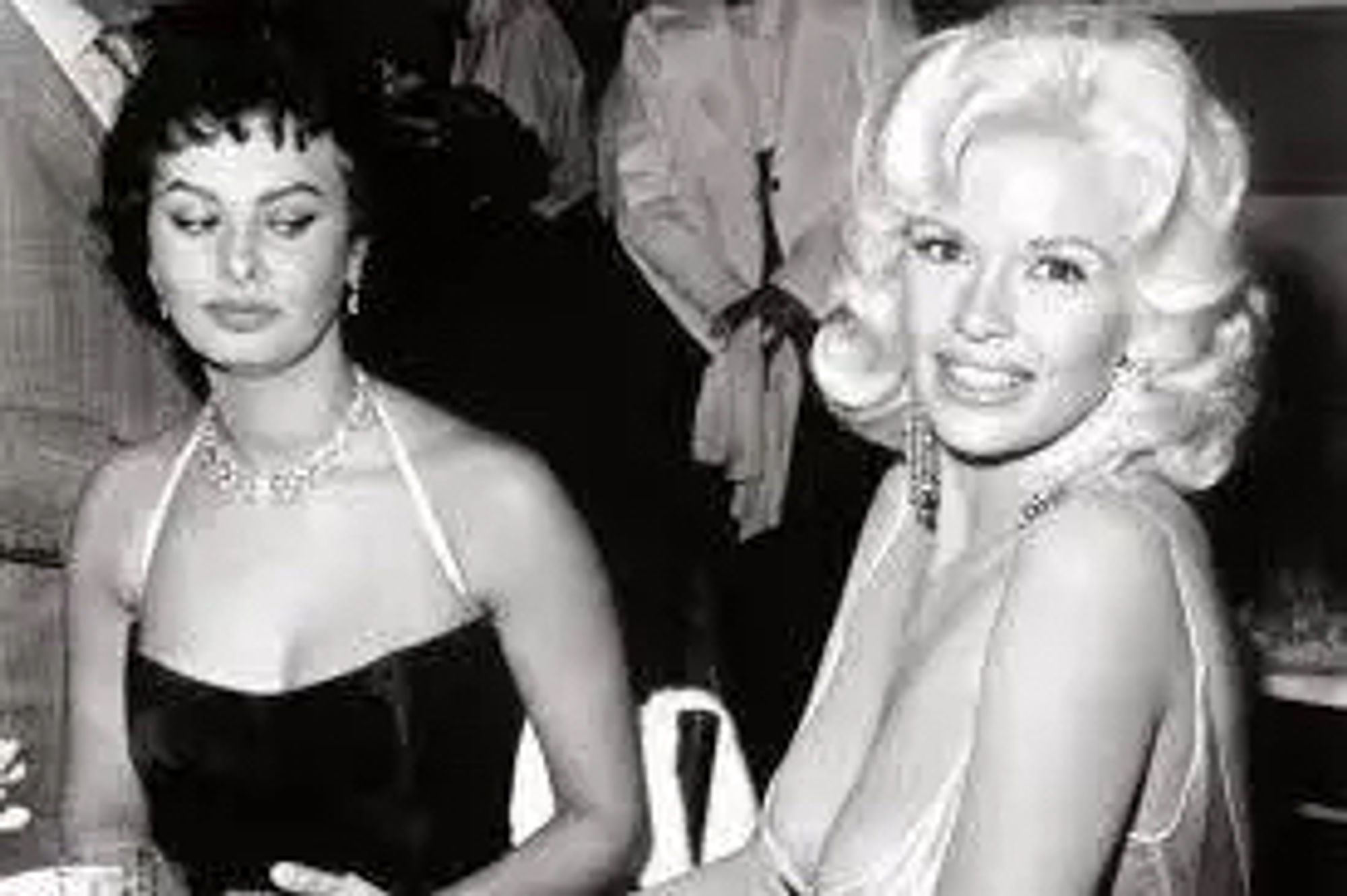 Sofia Loren giving icy side-eye to Jayne Mansfields boobs