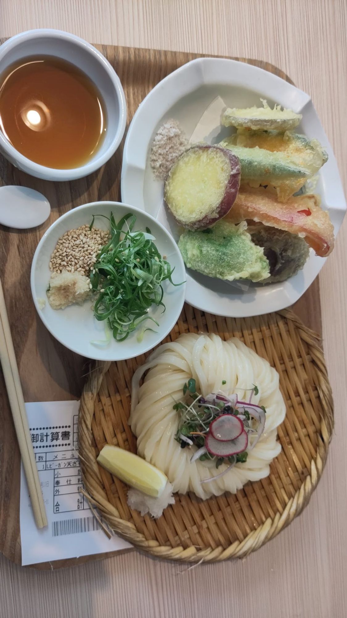 Kalte Soba mit Tempura 